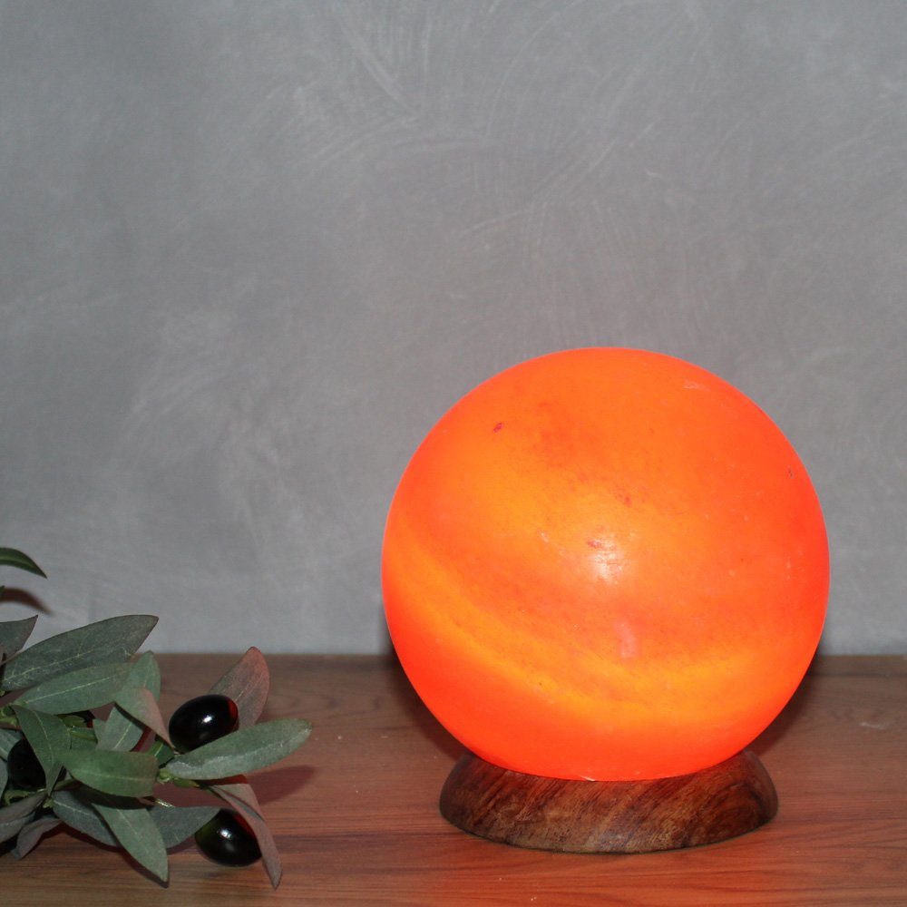 HIMALAYA SALT DREAMS Salzkristall-Tischlampe aus USB-Ball, Handgefertigt Warmweiß, wechselbar, - Unikat jeder ein Salzkristall Stein LED