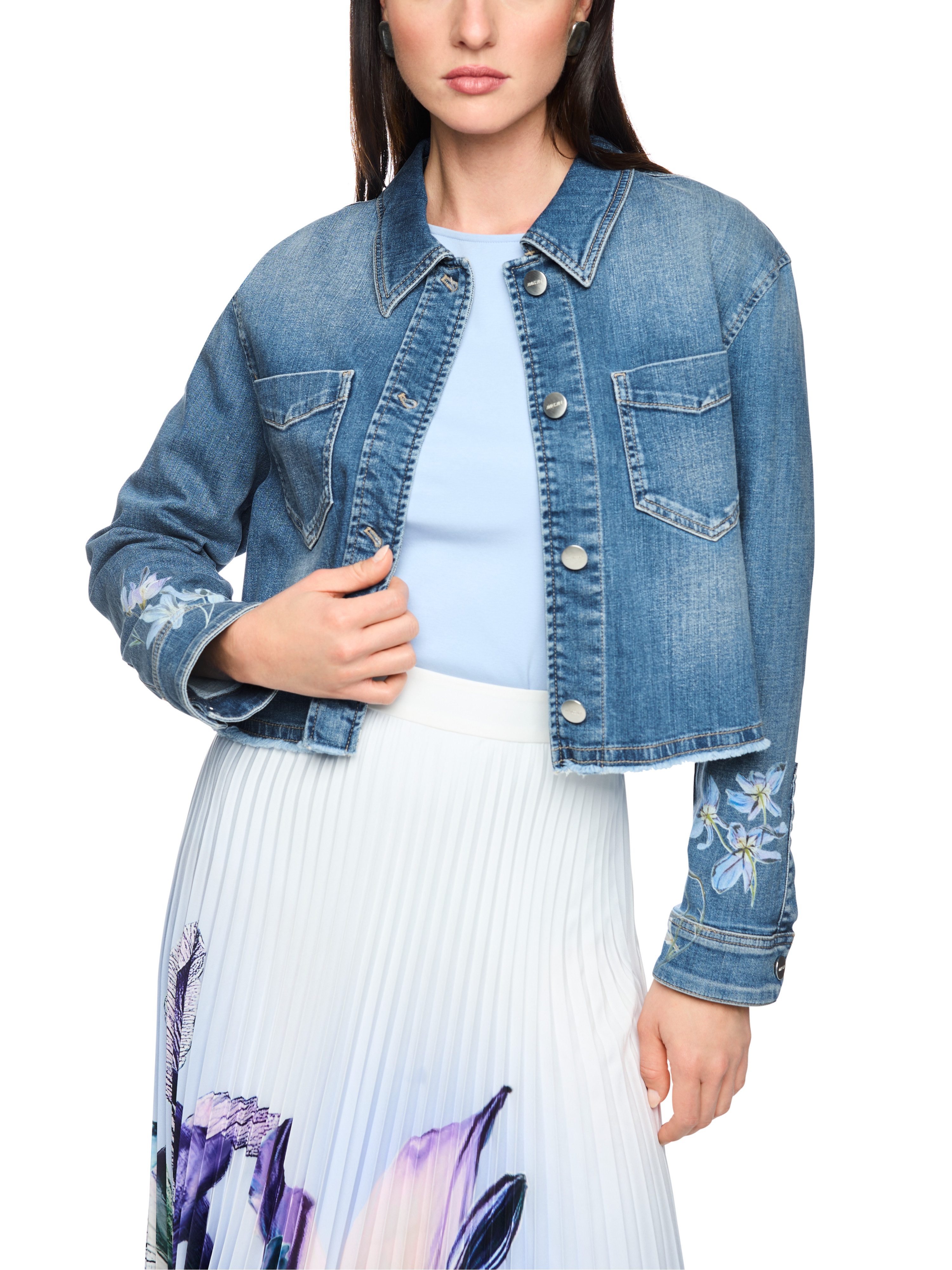 Marc Cain Jeansjacke Serene Hues Premium Damenmode mit Floralprint-Ärmeln