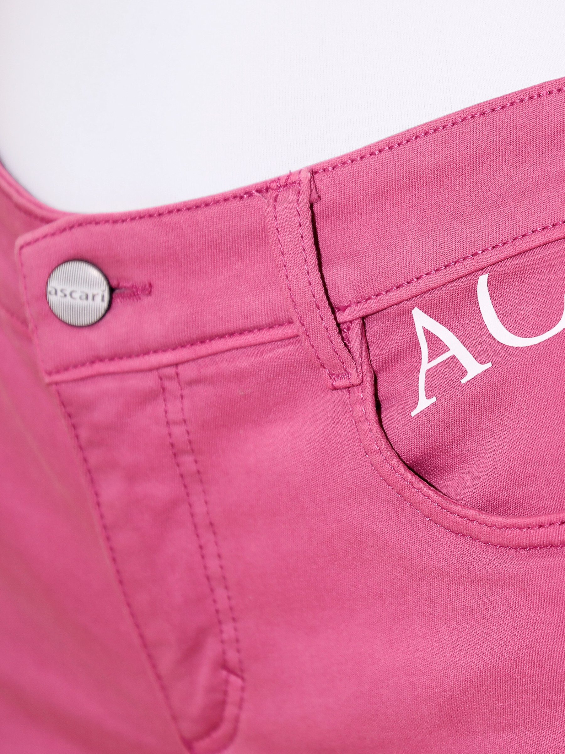 Bequeme Jeans Edel-Jeans leicht vertieft