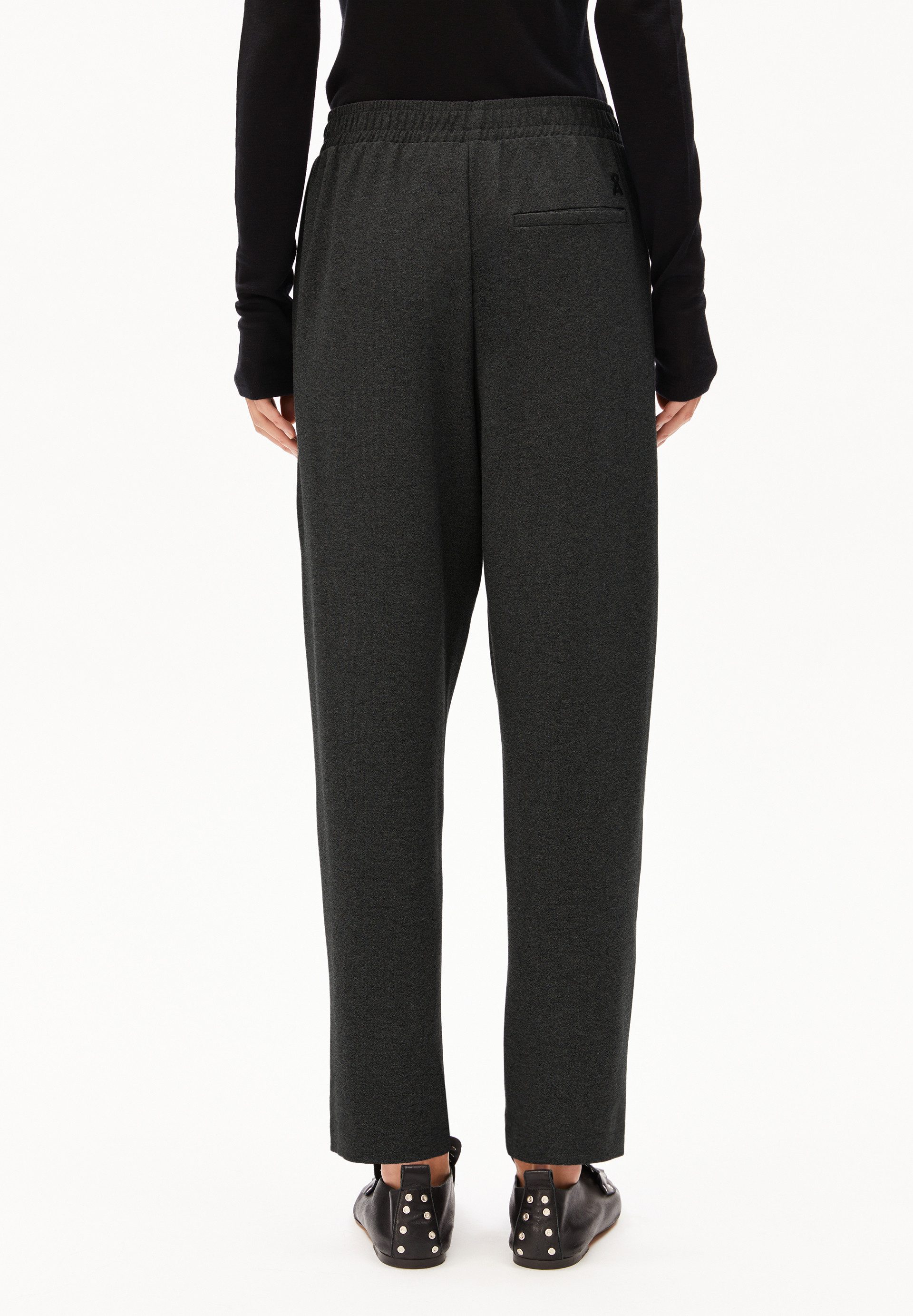 Armedangels Stoffhose MAGDAALENA (Mid waist, Regular Fit)