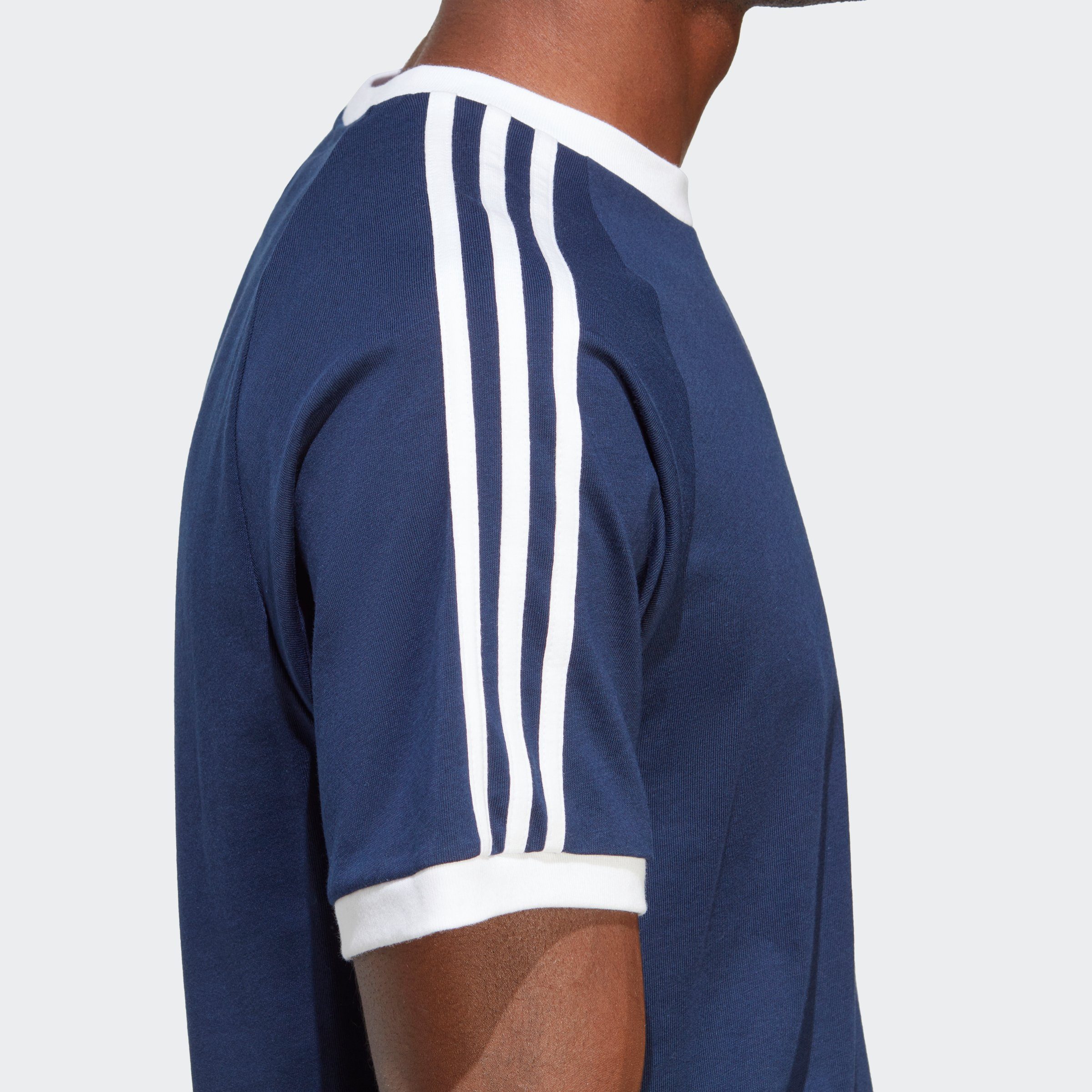 adidas Originals T-Shirt 3-STRIPES TEE schmale Passform, Kurzarm, mit kontrastierendem Saum, aus Baumwolle