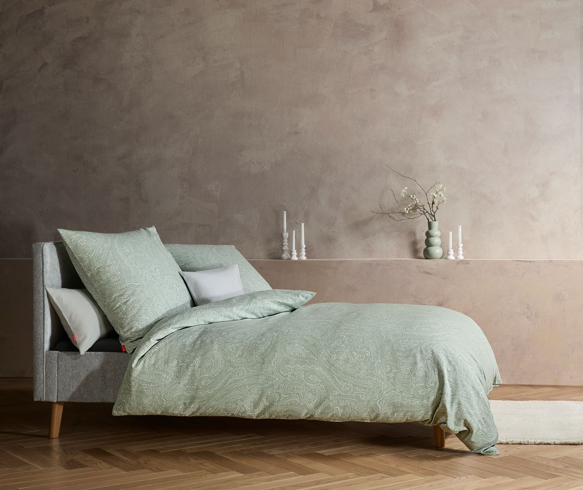 fleuresse Bettwäsche Fleuresse Lech Edelflanell Bettwäsche 155x220 Paisley lind grün 603868, Flanell, 2 teilig, für den Winter