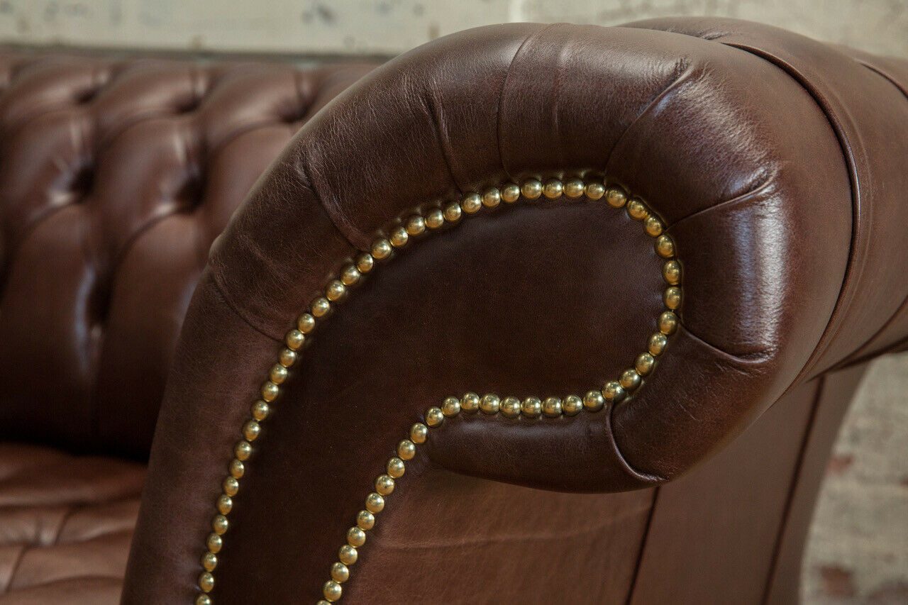 Xlmoebel Chesterfield-Sofa traditionelle Chesterfield Wohnzimmermöbel Sofa Sitzbank Polstermöbel, Hergestellt in Europa