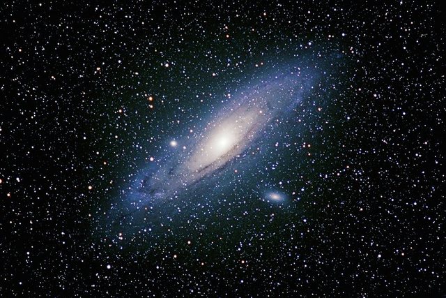 Papermoon Fototapete »Andromeda-Galaxie«, samtig, Vliestapete, hochwertiger Digitaldruck-Otto