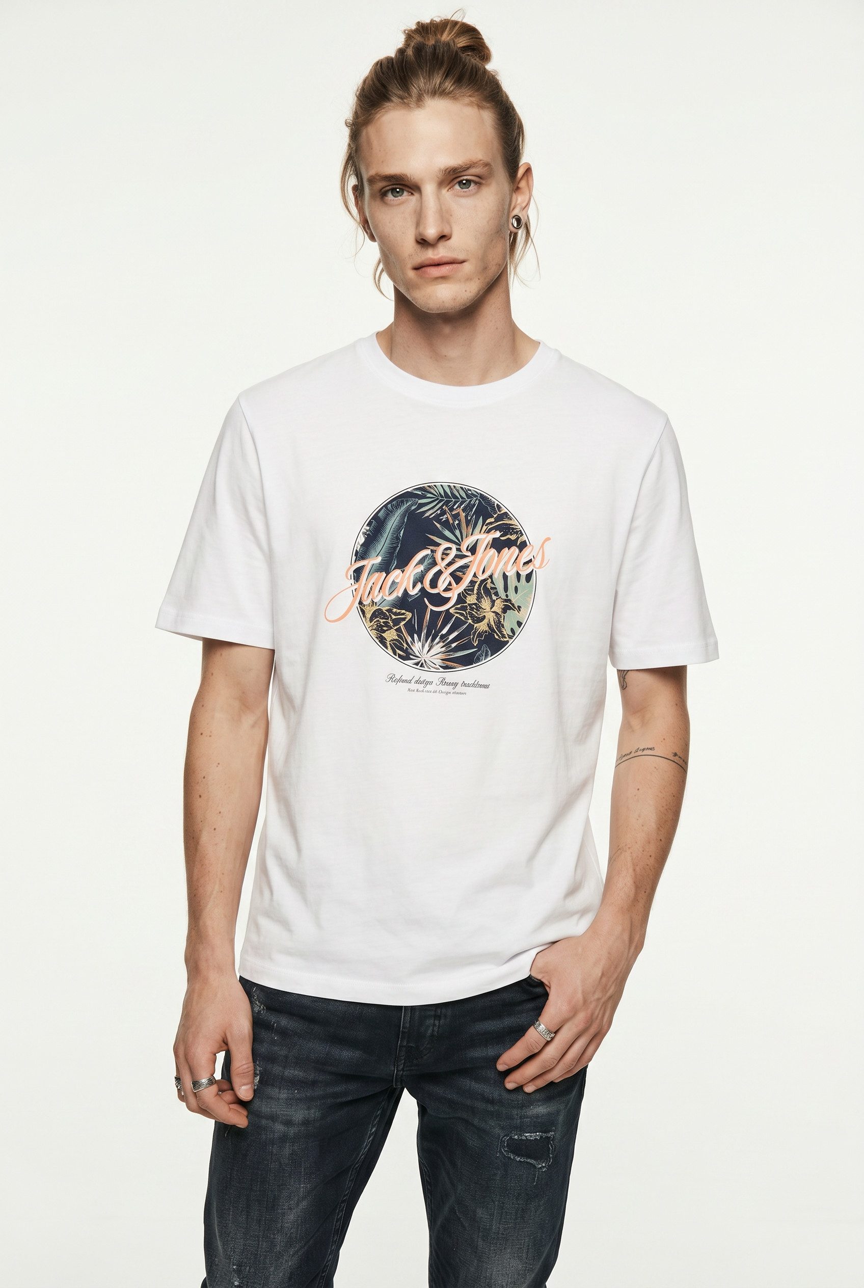 Jack & Jones Rundhalsshirt JJHONOLULU SHAPE TEE SS CREW NECK Baumwolle, regular fit