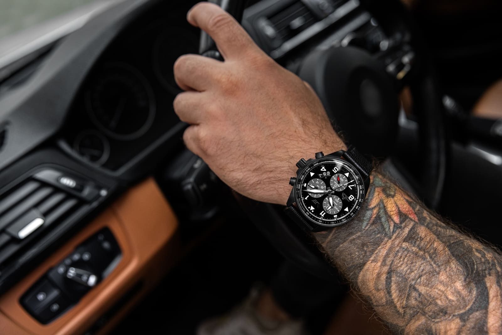 Vostok Europe Chronograph Space Race 325C744-L, 46 mm – Herrenuhr mit schwarzem Zifferblatt, & Lederarmband
