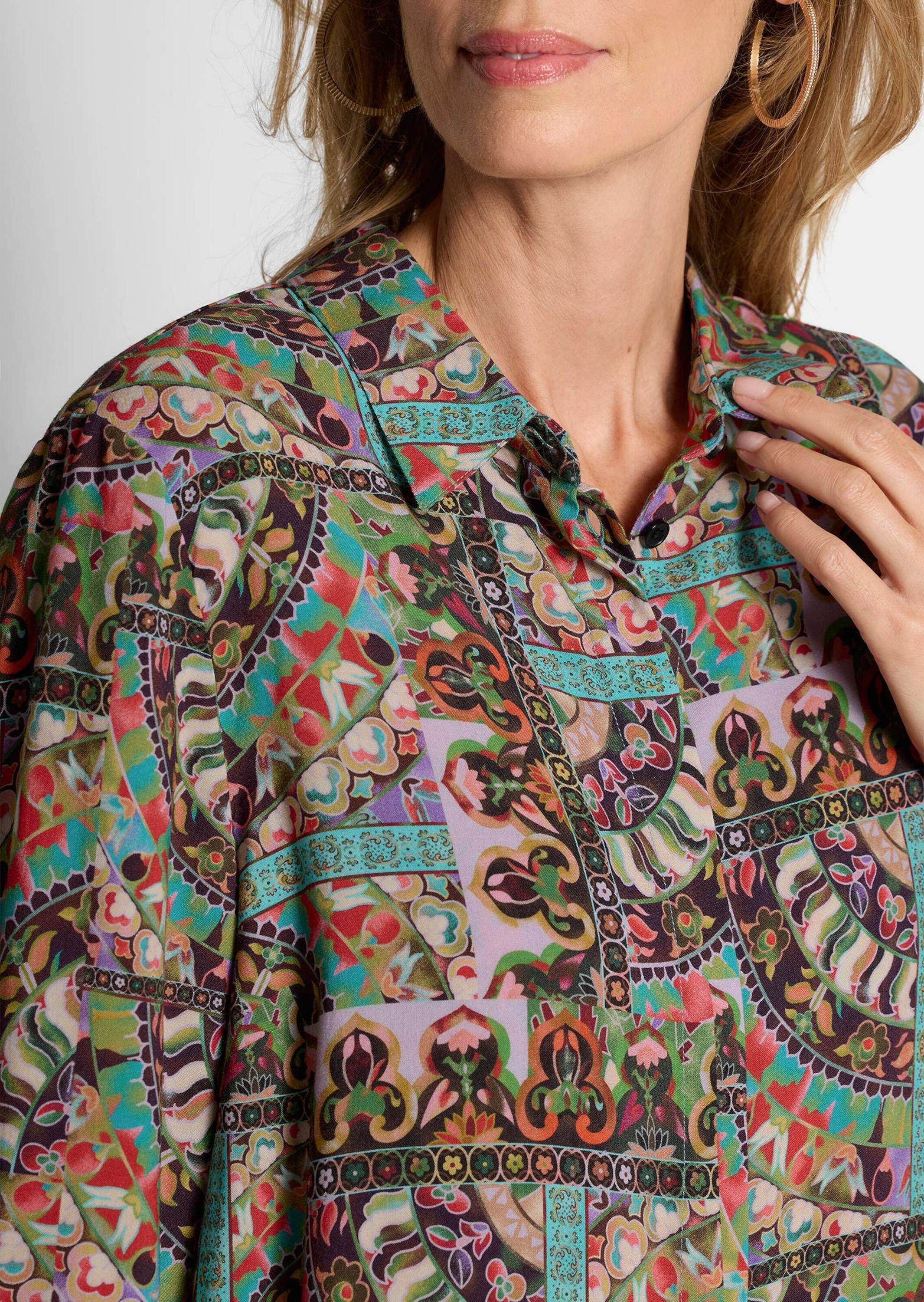 GOLDNER Hemdbluse Kurzgröße: Blusenshirt mit stilvollem Muster-Mix Viskosebluse mit Hemdkragen, Knopfleiste und Langarm