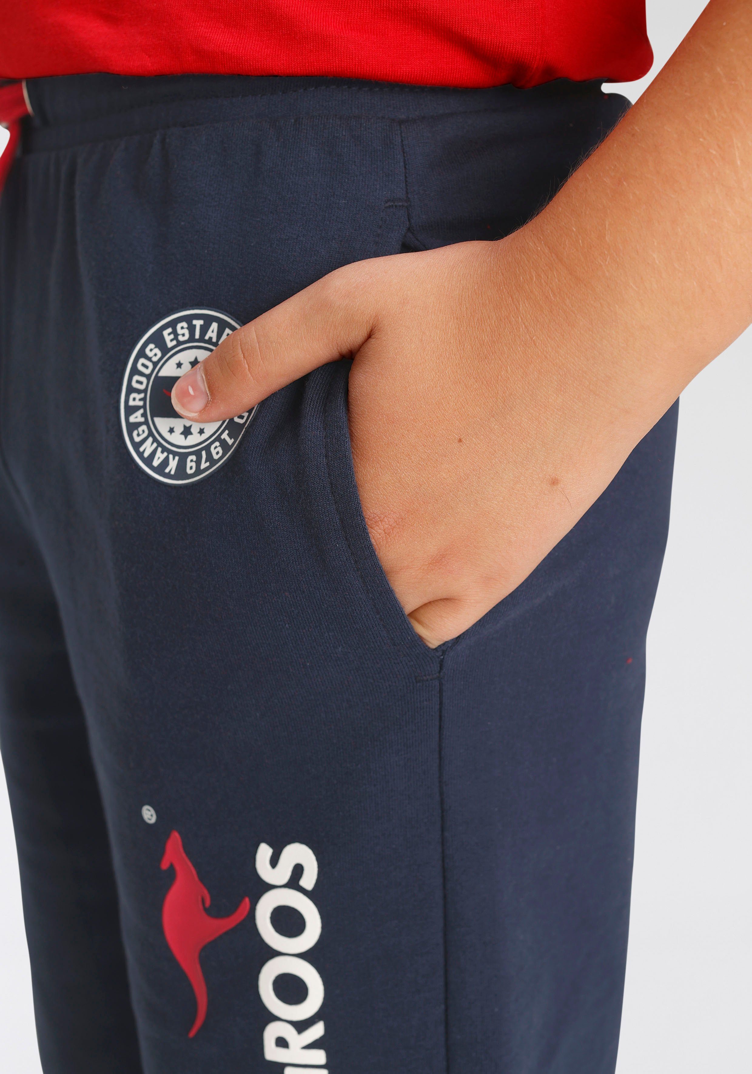 KangaROOS Sweatshorts, Basic Sweatbermudas mit Logo-Druck Modische Kangaroos Drucke