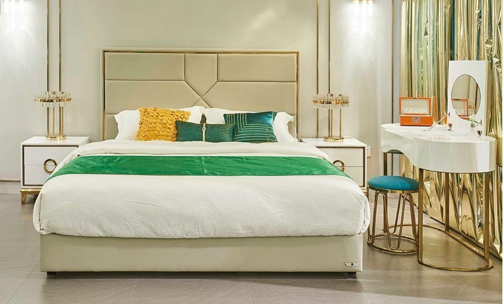 JVmoebel Schlafzimmer-Set Bett 2x Nachttisch 3tlg. Schlafzimmer Set Design Luxus Schlafzimmer