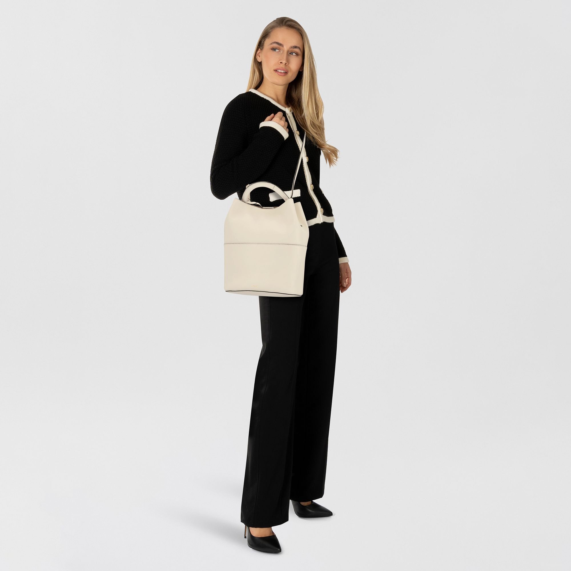 Furla Schultertasche Sfera, Leder