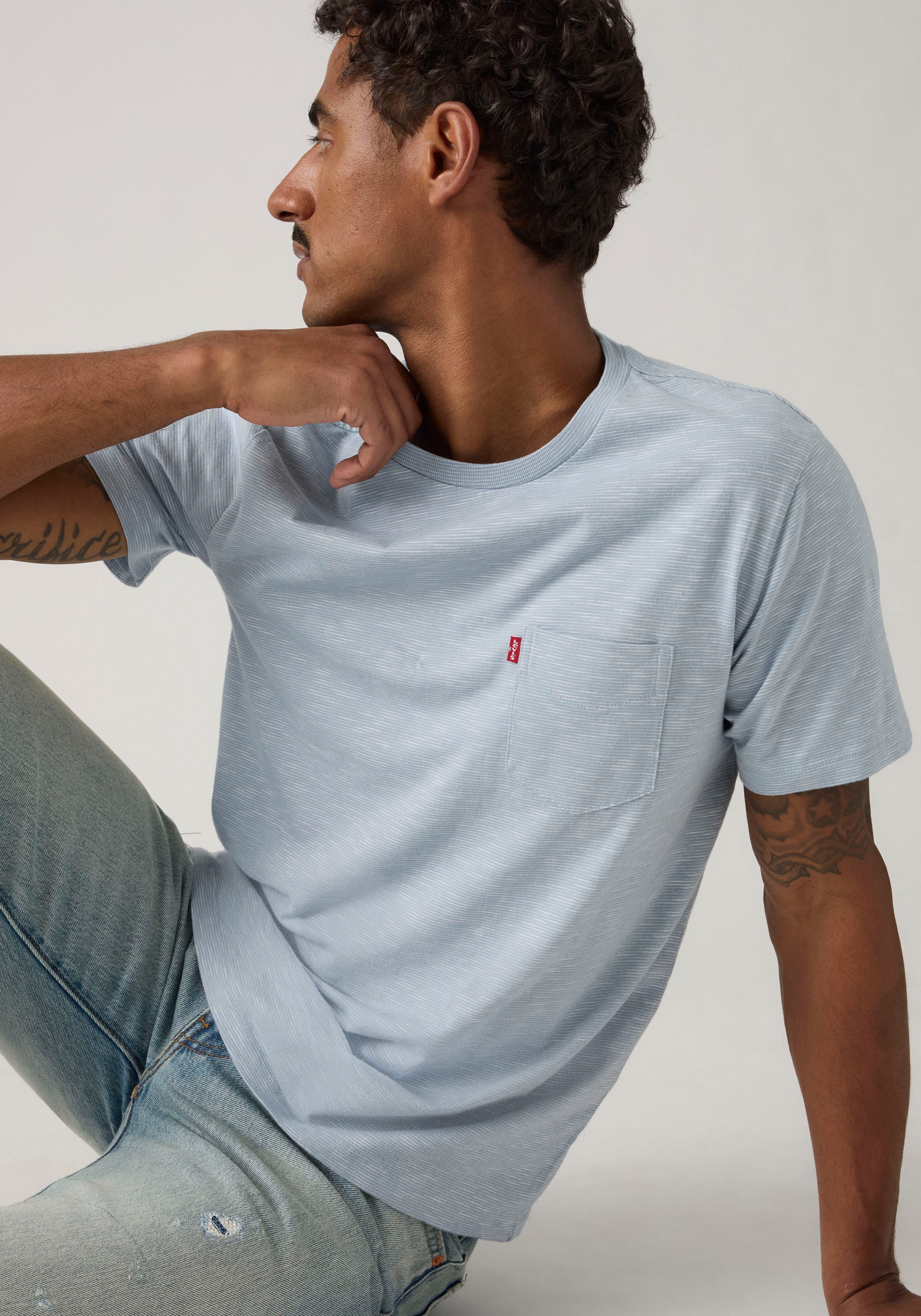 Levi's® T-Shirt CLASSIC POCKET TEE mit aufgesetzter Brusttasche – Bild 4 von 5