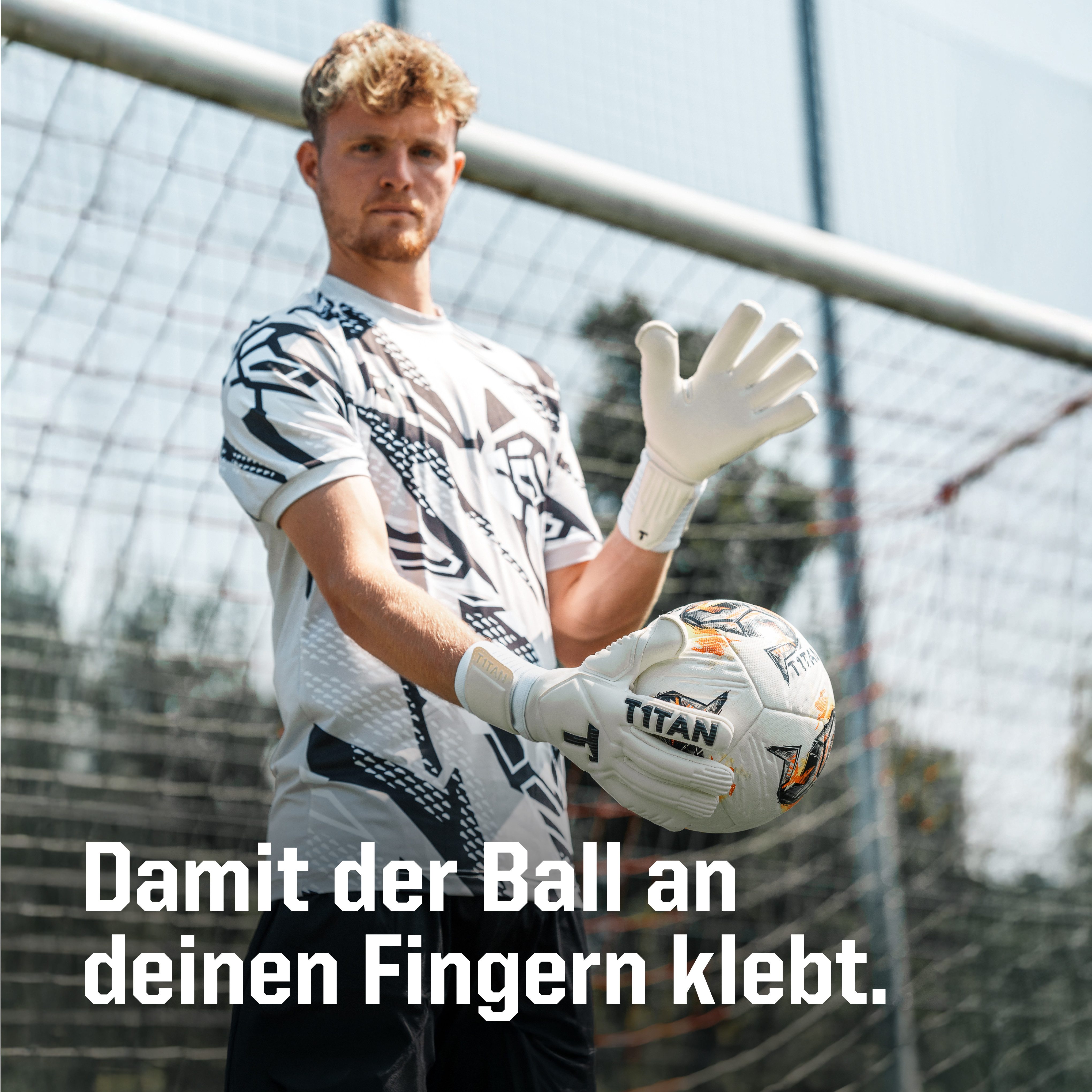 T1TAN Torwarthandschuhe Erwachsene, LEGEND White-Out, Größe 6-11