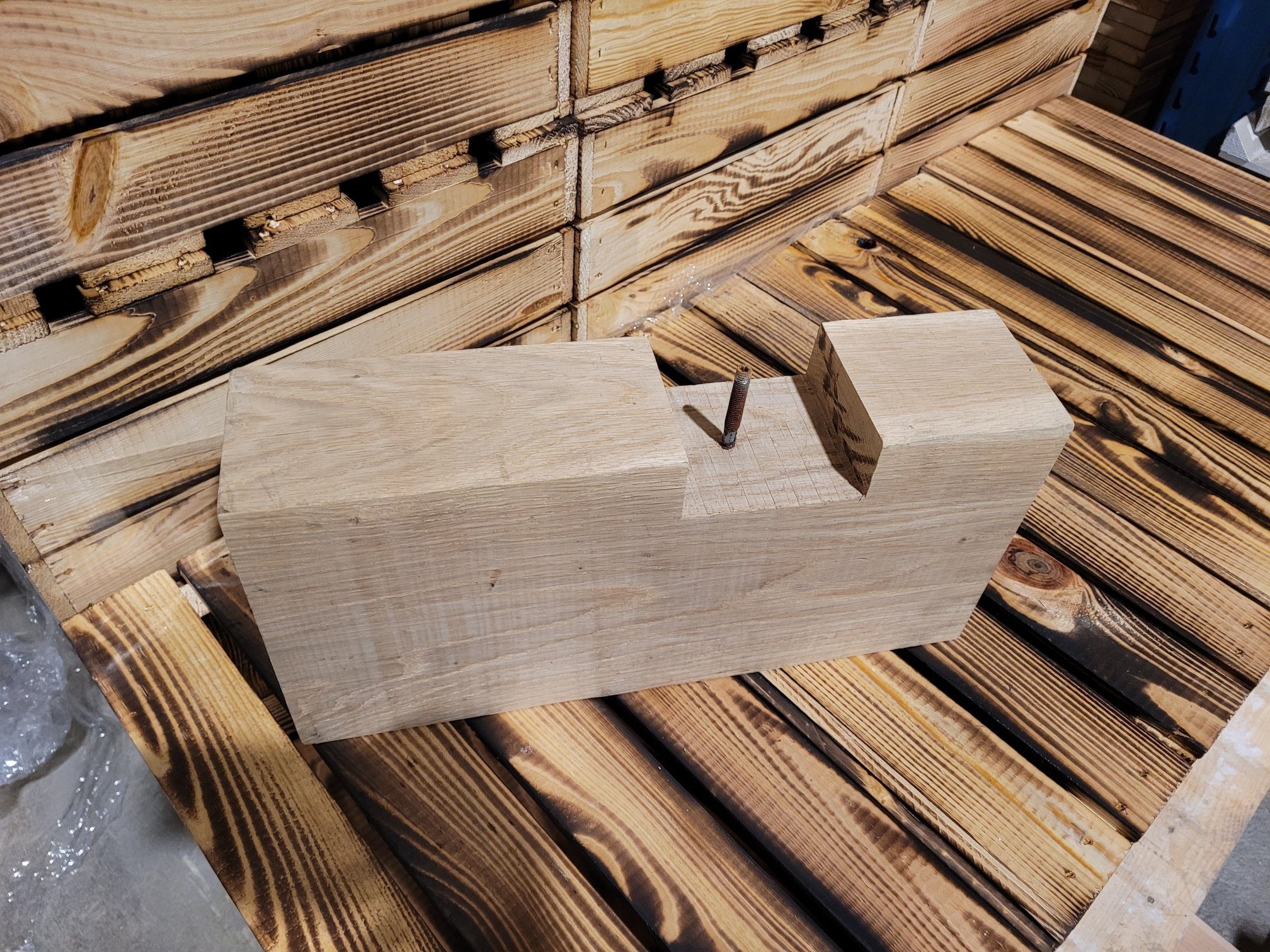 Kistenkolli Altes Land Allzweckkiste Holzbohle Eiche (gebraucht massiv) mit Gebrauchspuren 39x19x9cm