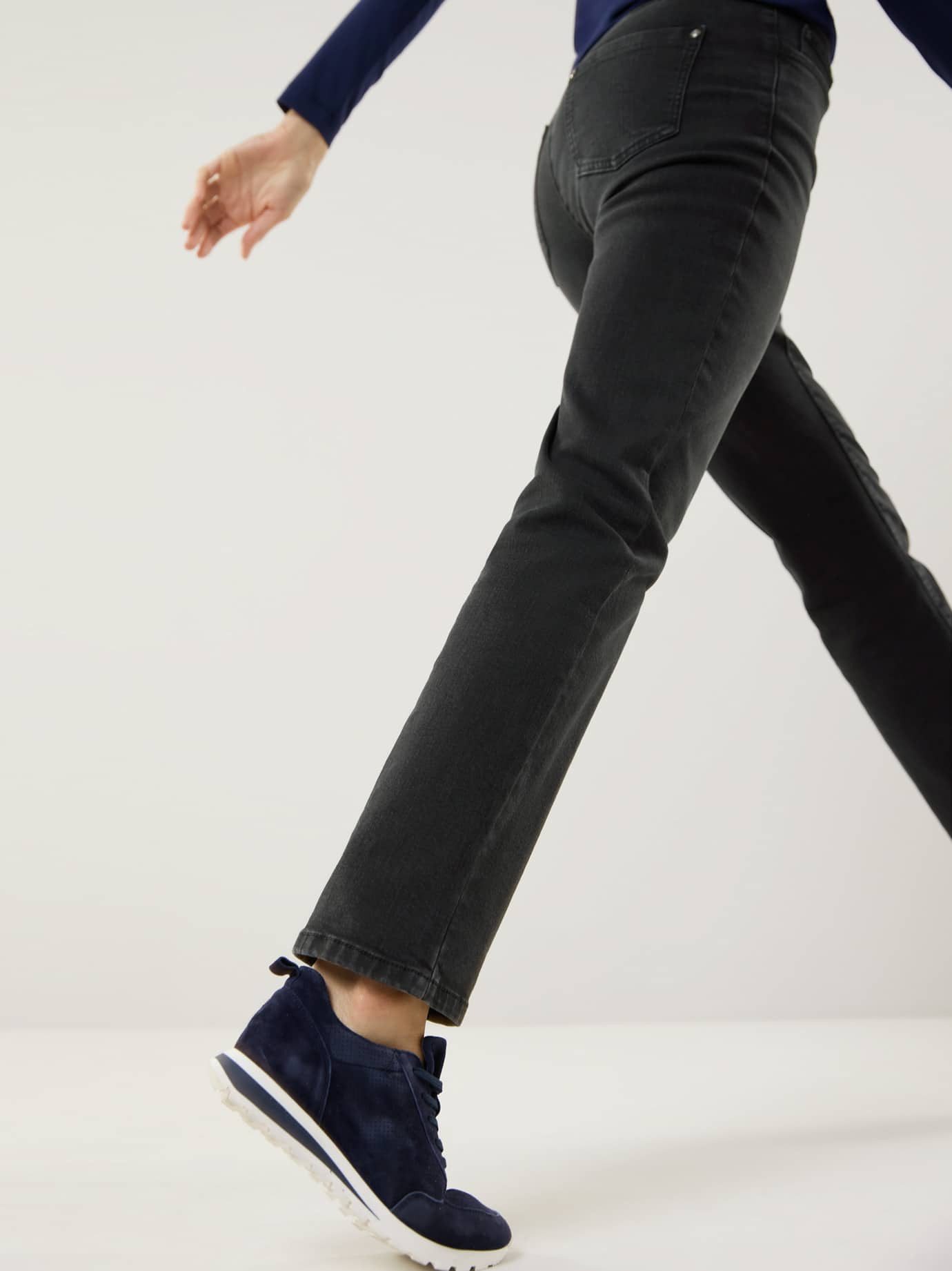 Walbusch Regular-fit-Jeans Damen Husky-Jeans Regular Fit cashmereweicher Flausch Flex-Bund, innen auf links gewaschen, wärmend, waschmaschinenfest
