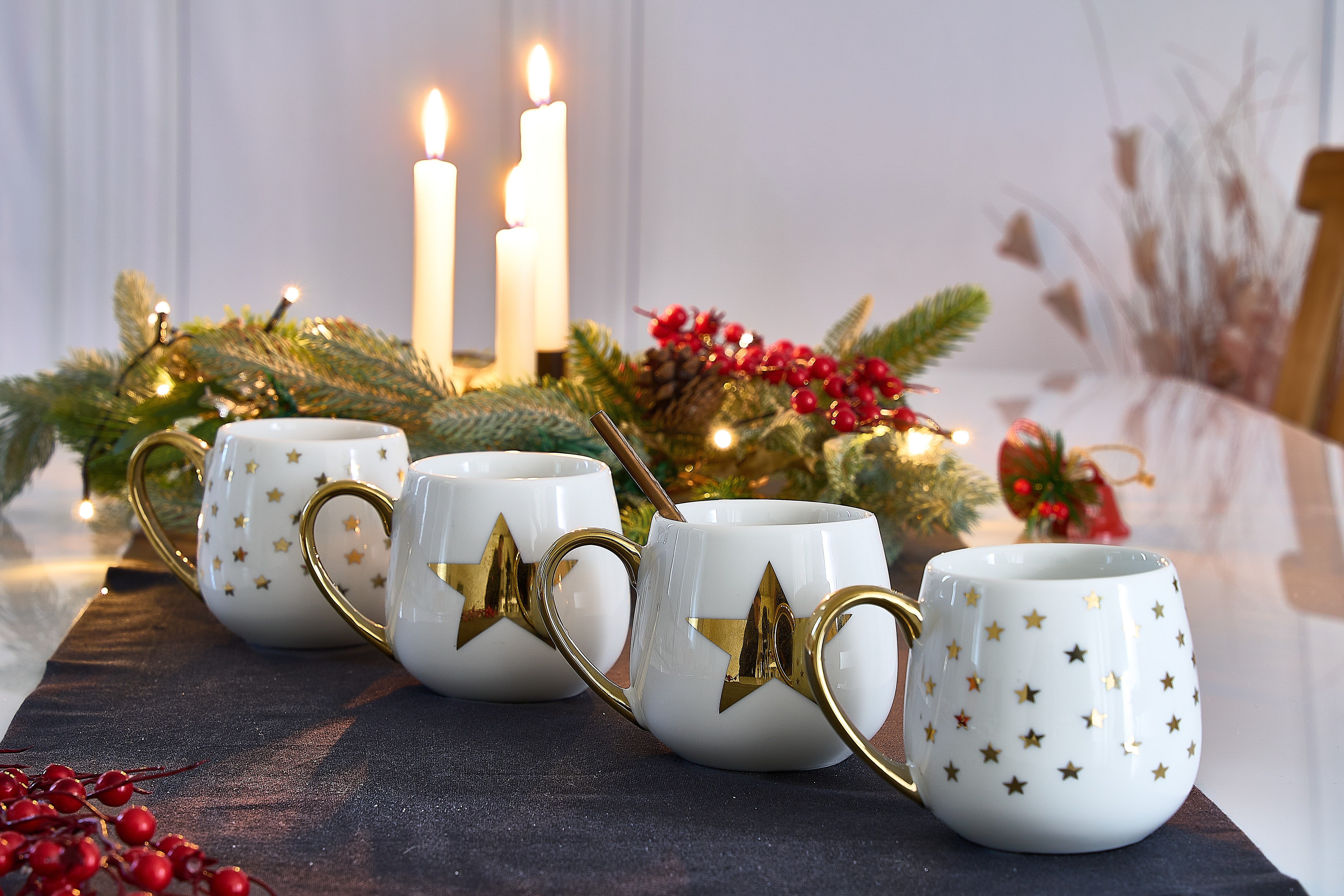 Retsch Arzberg Becher GOLD STAR, 4-tlg., Porzellan, zwei verschiedenen goldenen Sterndekoren im Set sortiert, 4-teilig