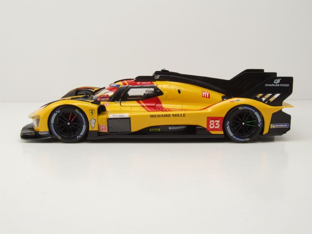 Bburago Modellauto Ferrari 499P #83 24H Le Mans 2025 Kubica Hanson, Maßstab 1:18