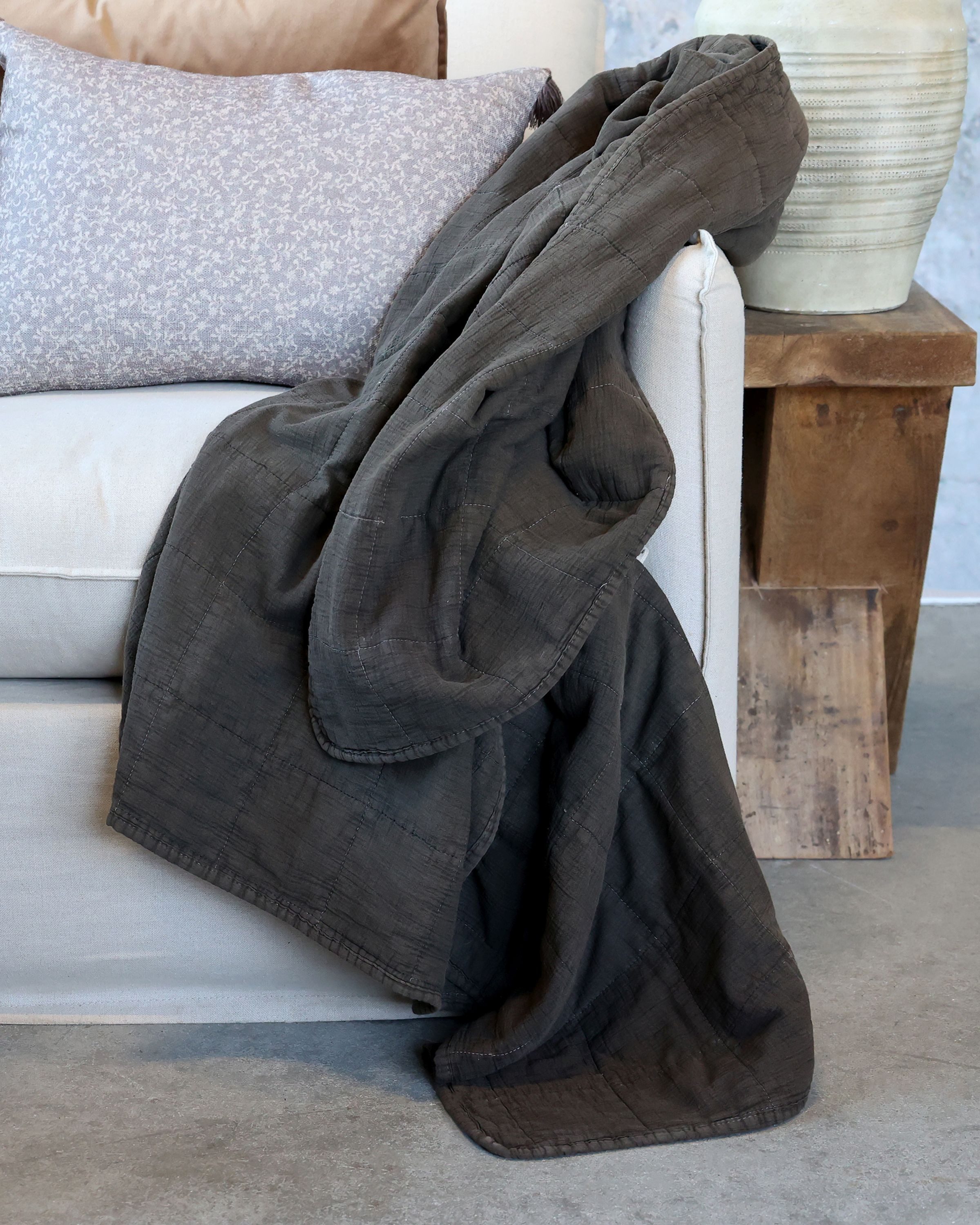 Chic Antique Tagesdecke Chic Antique Decke Quilt Tagesdecke Kuscheldecke 180x130cm Mokka