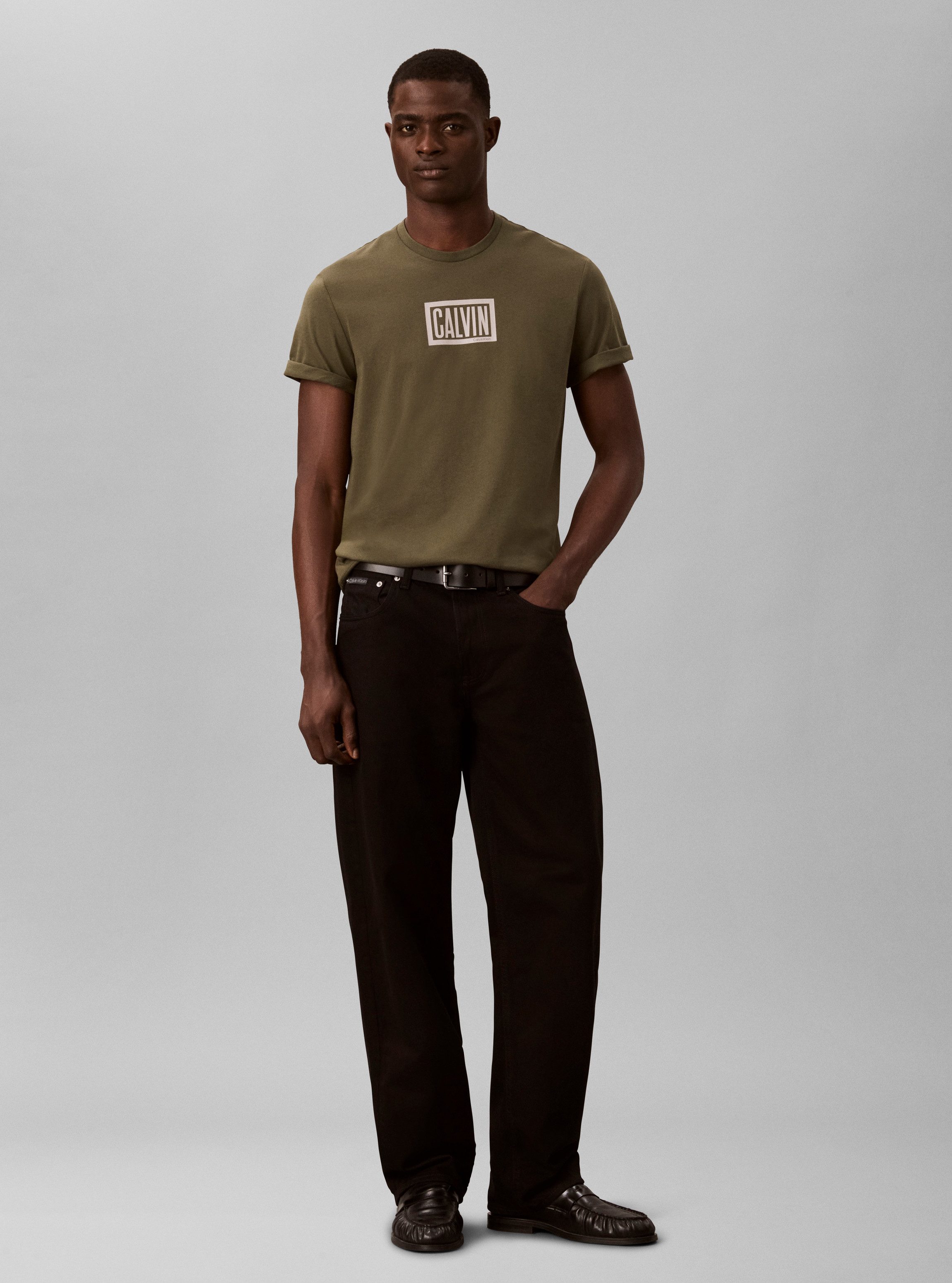 Calvin Klein Jeans T-Shirt BOXED CALVIN GRAPHIC TEE Regular fit, Druck – Bild 5 von 5