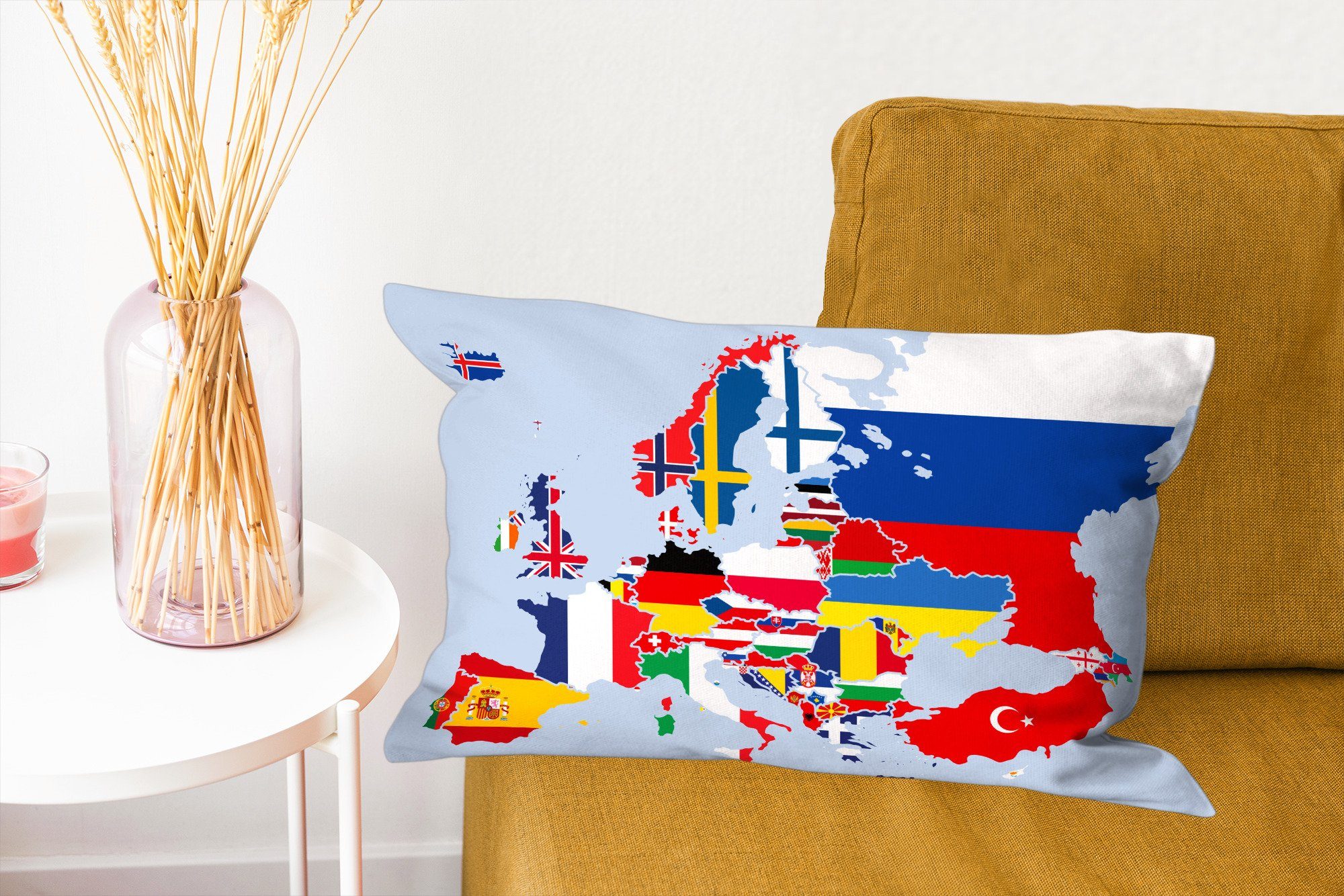 Dekokissen Füllung, - Schlafzimmer Karte MuchoWow Wohzimmer Dekoration, - Europa mit Flagge, Dekokissen Zierkissen,