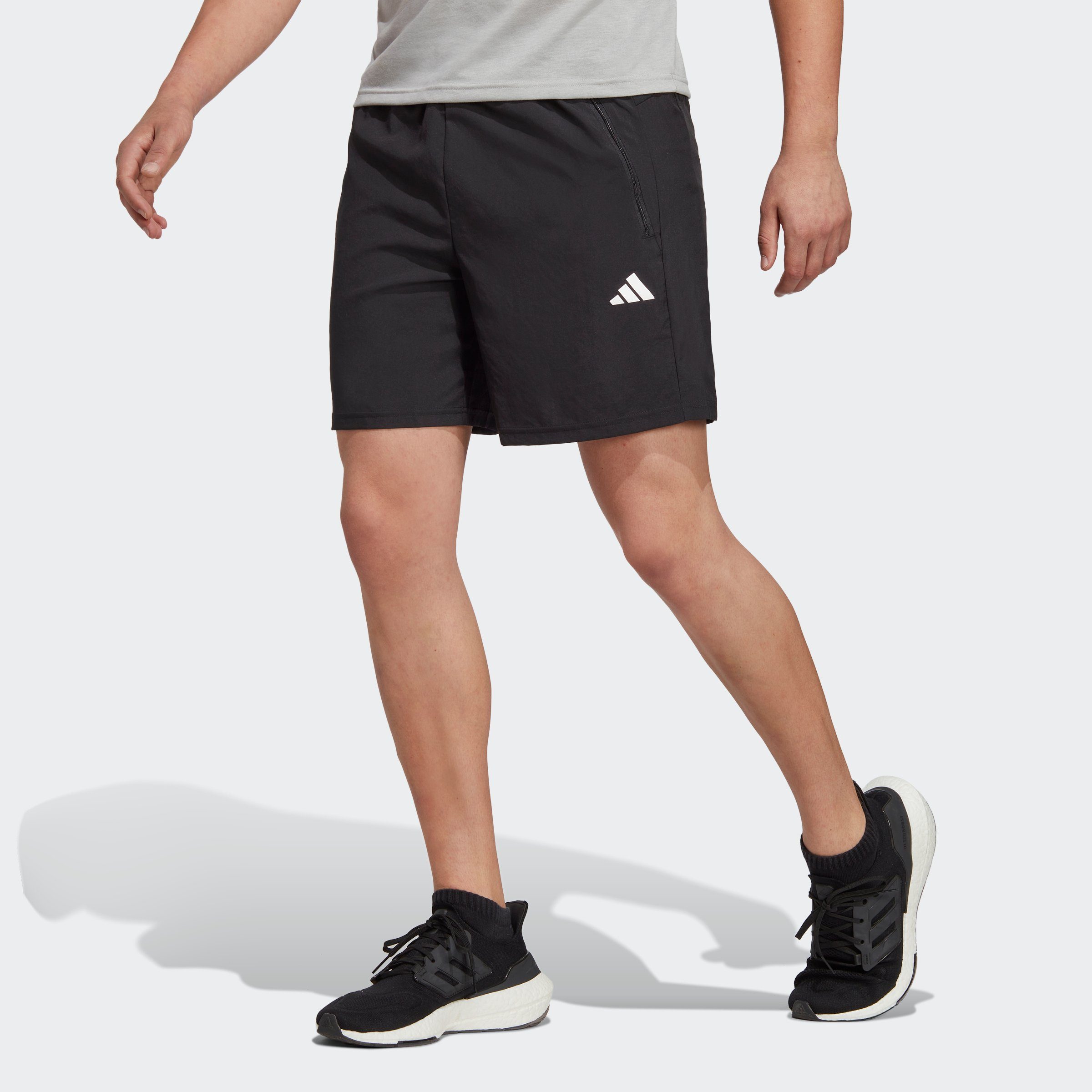 adidas Performance Shorts TRAIN ESSENTIALS WOVEN TRAINING (1-tlg)