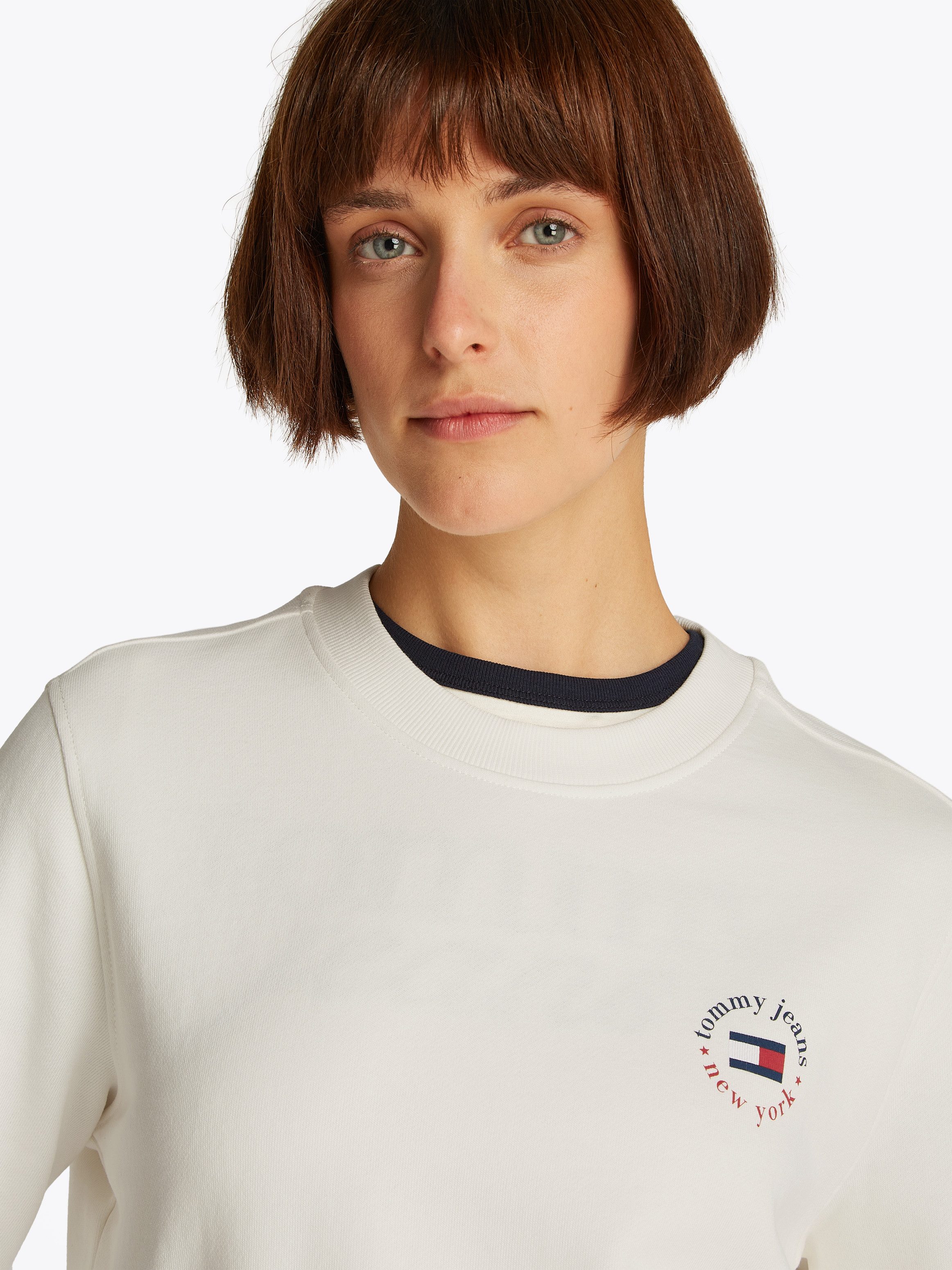 Tommy Jeans Sweatshirt TJW REG ESSENTIAL LOGO 2 CREW mit Logo günstig online kaufen