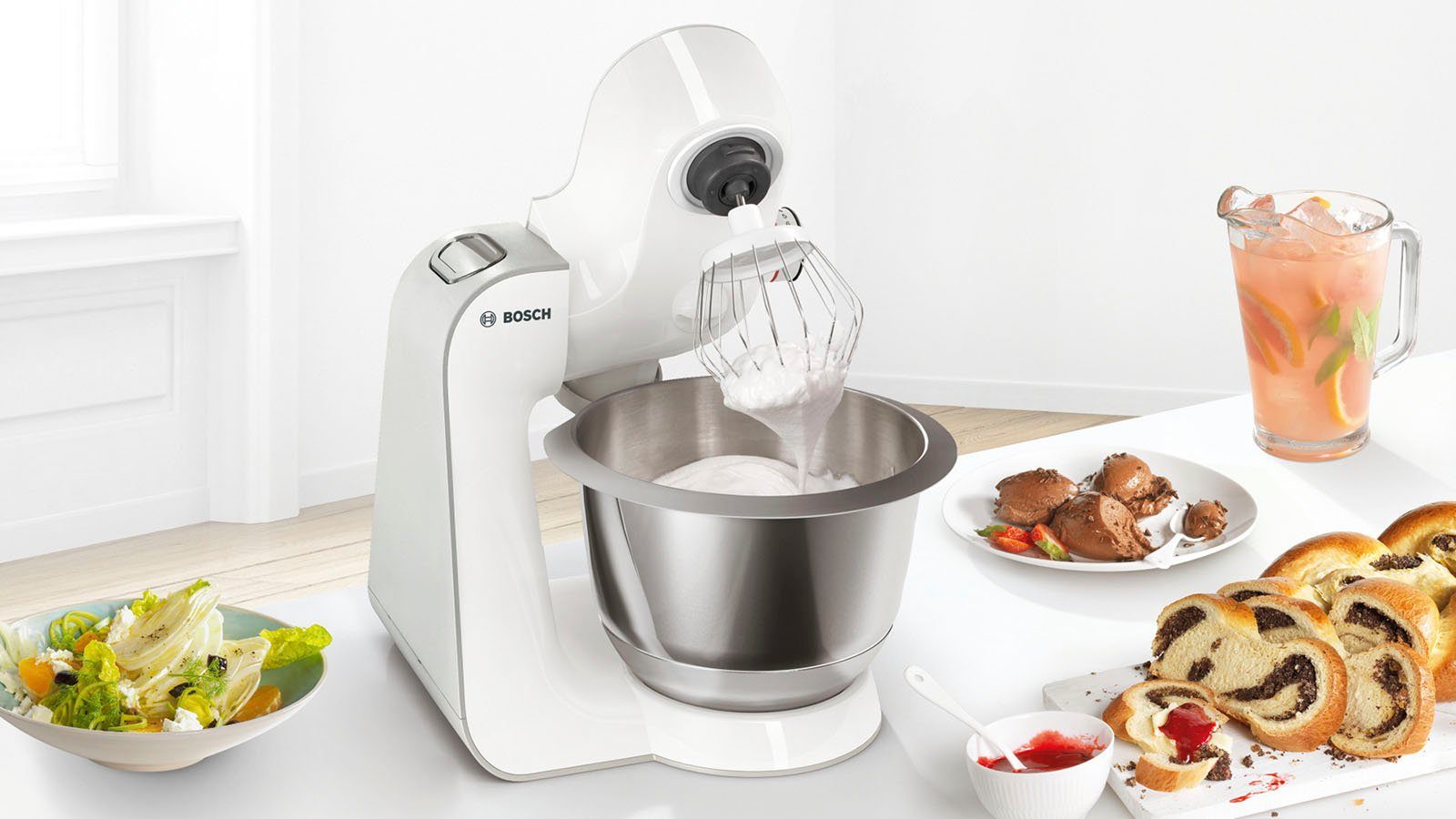 BOSCH Küchenmaschine CreationLine Mixer, vielseitig Durchlaufschnitzler, Reibescheiben 3 MUM58W20, 3,9 einsetzbar, Schüssel, 1000 W, l