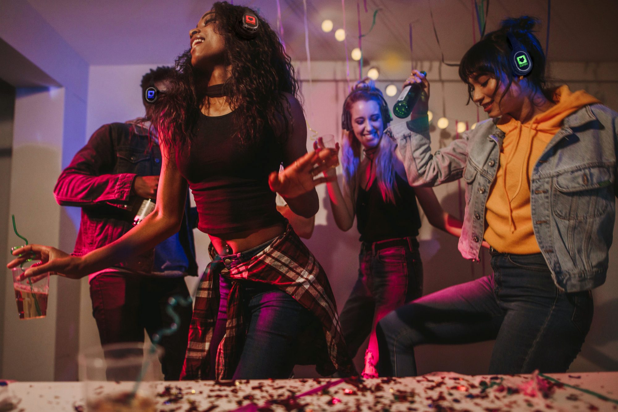 Beatfoxx SDH-340/32 USB-C Silent Disco V2 Kopfhörer Set + 2 Ladegeräte Funk-Kopfhörer (Wireless Stereo Kopfhörer für Silent Disco-Anwendungen, UHF-Technik, 3 empfangbare Kanäle)