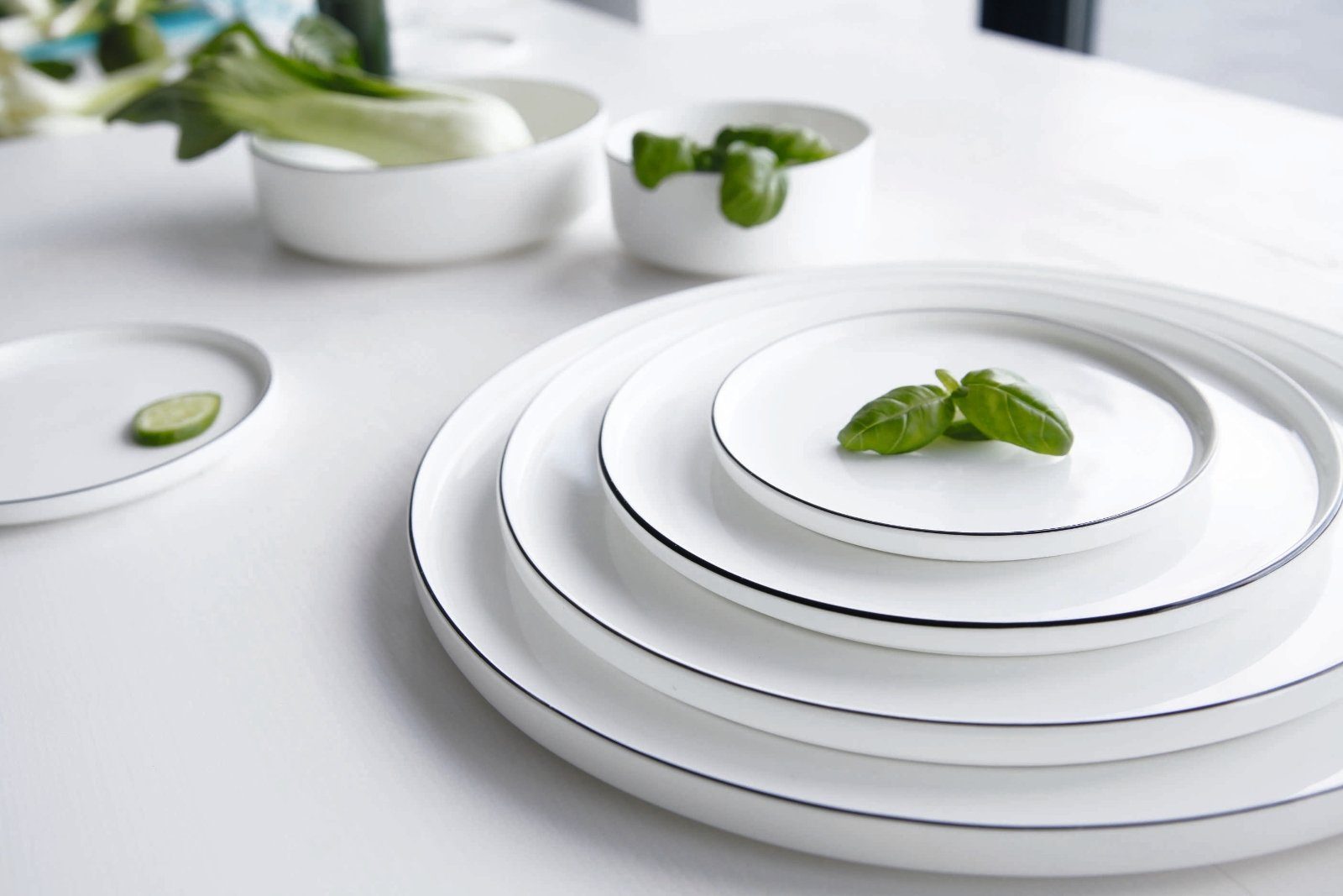 ASA SELECTION Geschirr-Set Selection à table ligne noire Cappuccinotasse m. Untertasse 0,25l Set6, Fine Bone China