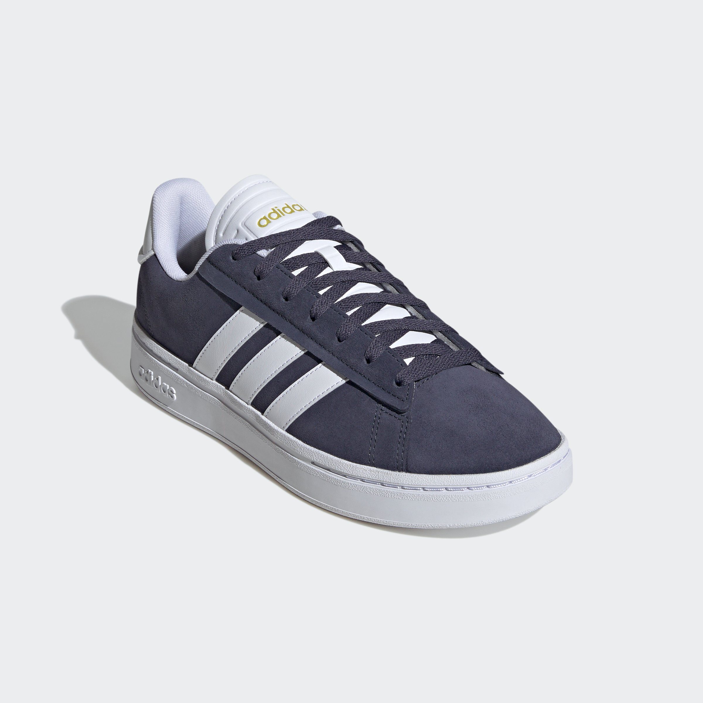 adidas Sportswear GRAND COURT ALPHA Sneaker Design auf den Spuren des adidas Campus