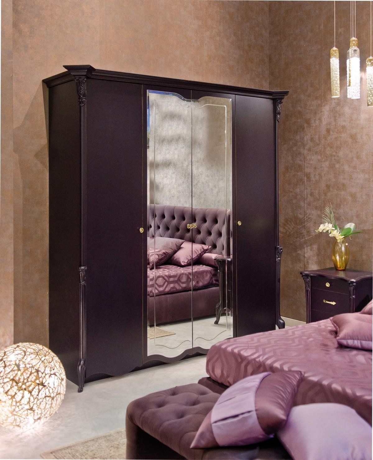 Xlmoebel Kleiderschrank Edler Design Schrank mit Spiegel - Italienische Möbel (1-St) Made in Europa