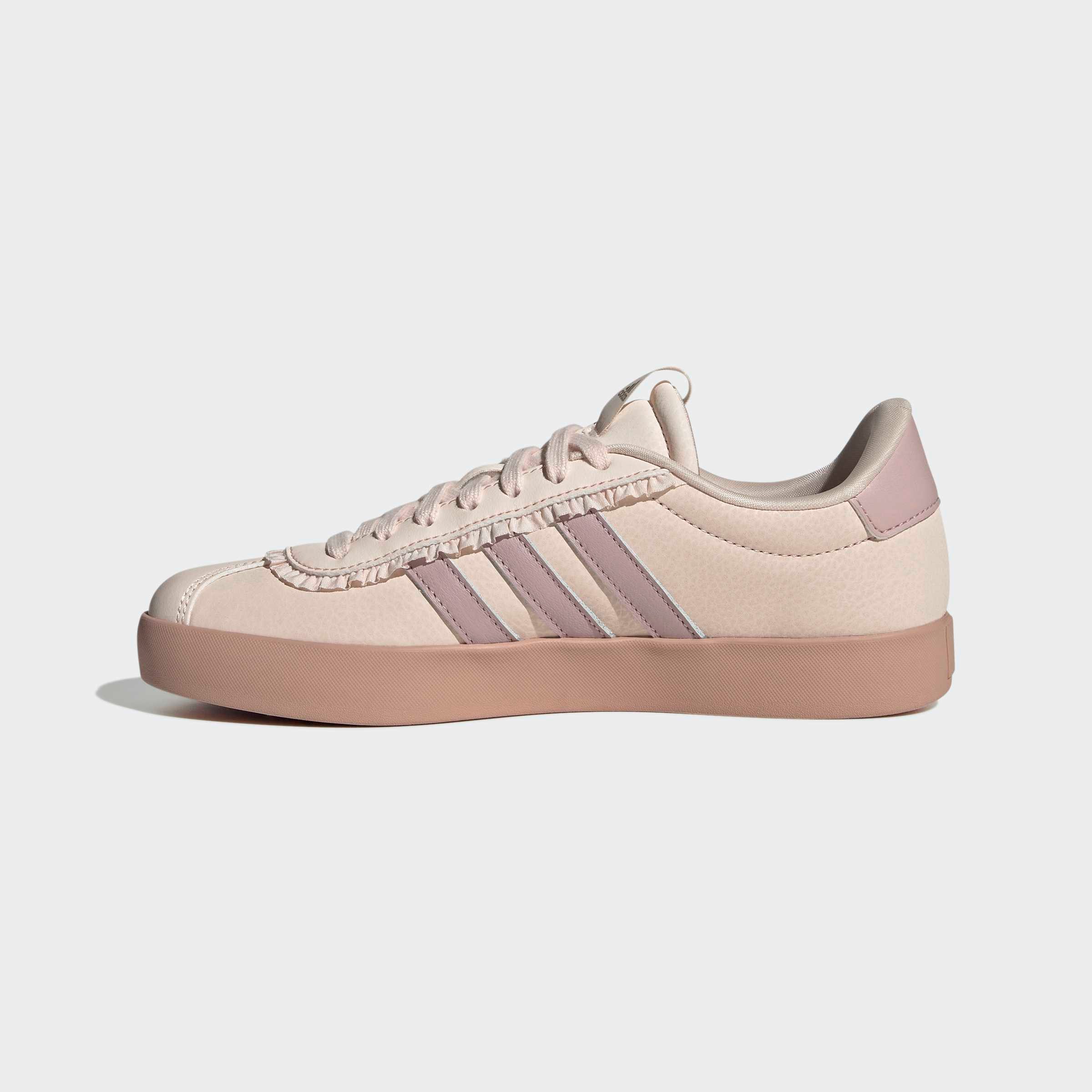 adidas Sportswear VL COURT 3.0 Sneaker inspiriert vom Design des adidas samba