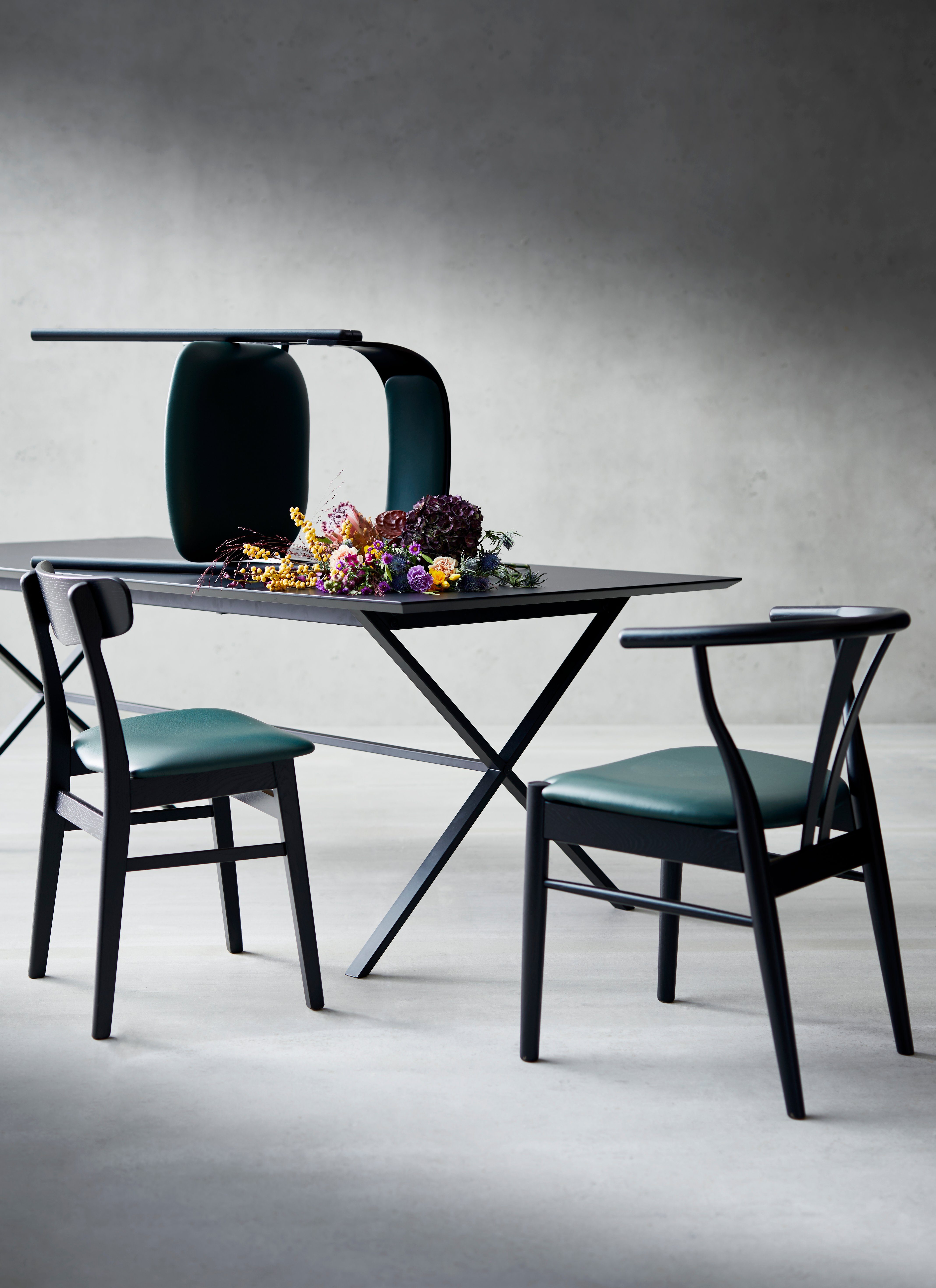 Furniture gekreuztes Meza Hammel, by Tischplatte Schwarz MDF, rechteckige Hammel Metallgestell Esstisch
