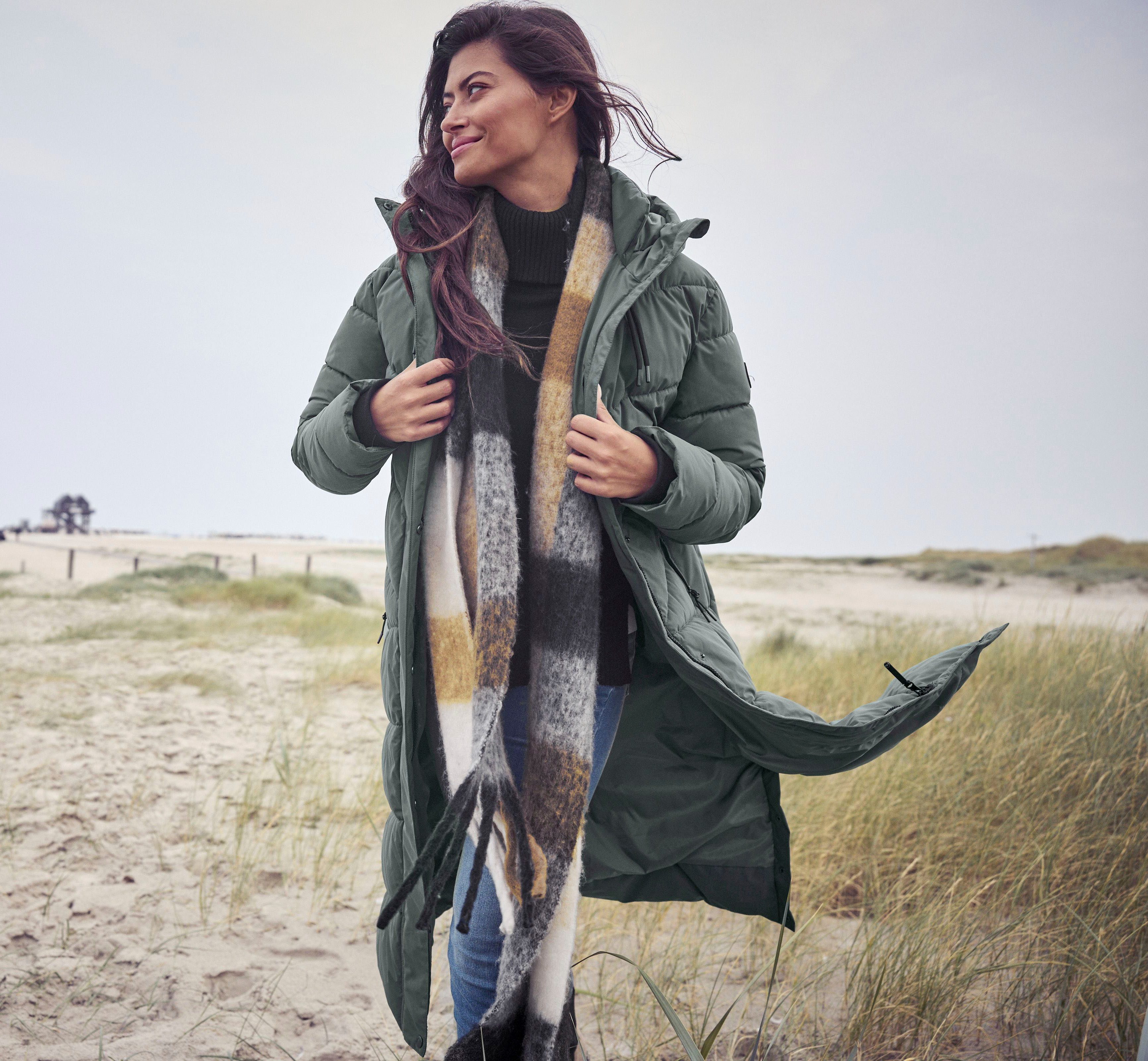 Laura Scott Modeschal, im trendigen Karo-Design in Maxi-Länge - in neuer Farbkombination
