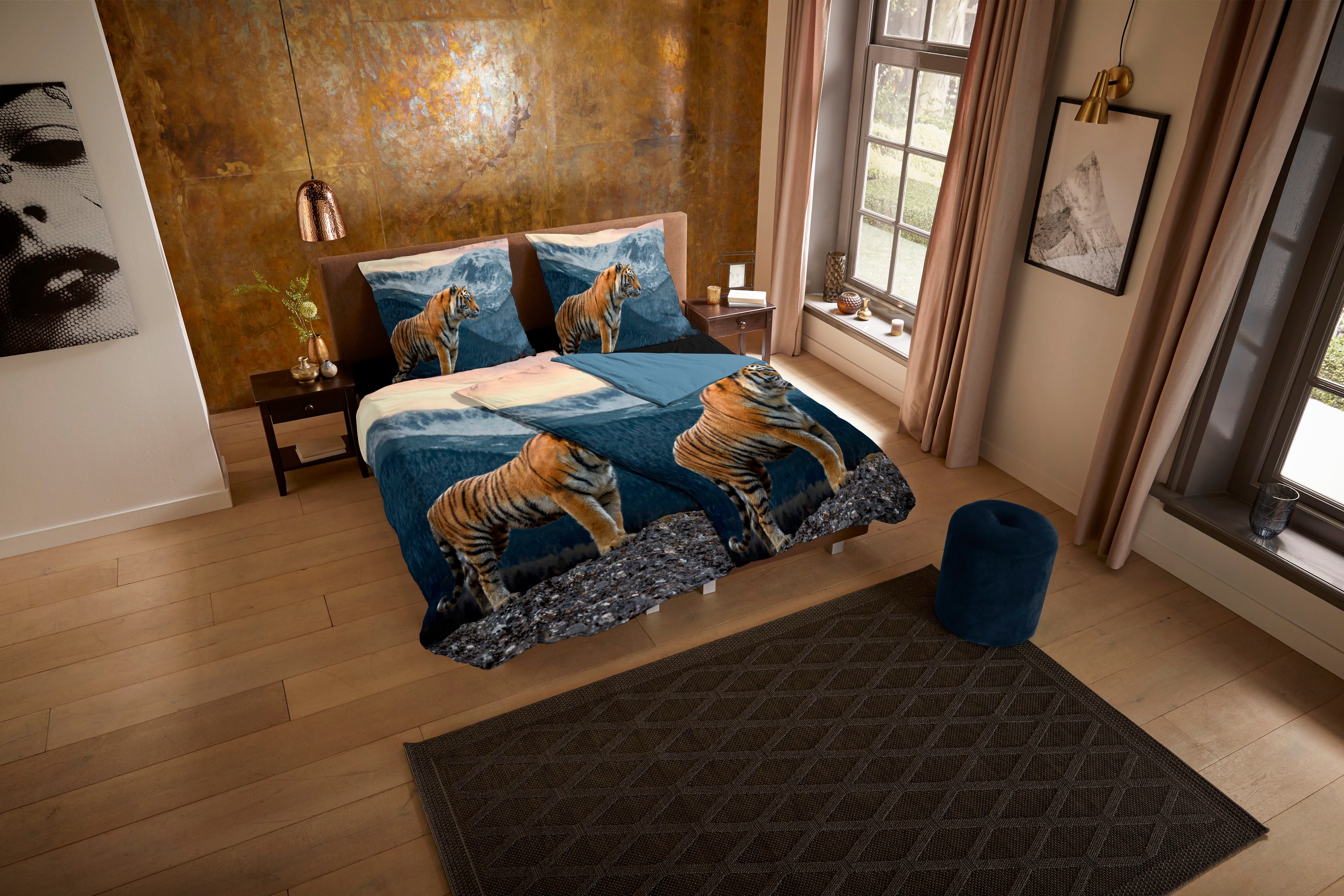 PURE luxury collection Wendebettwäsche Sky, Microfaser, 2 teilig, Mikrofaser, 135x200, Pflegeleicht, Reißverschluss, Wendeoptik, Tiger