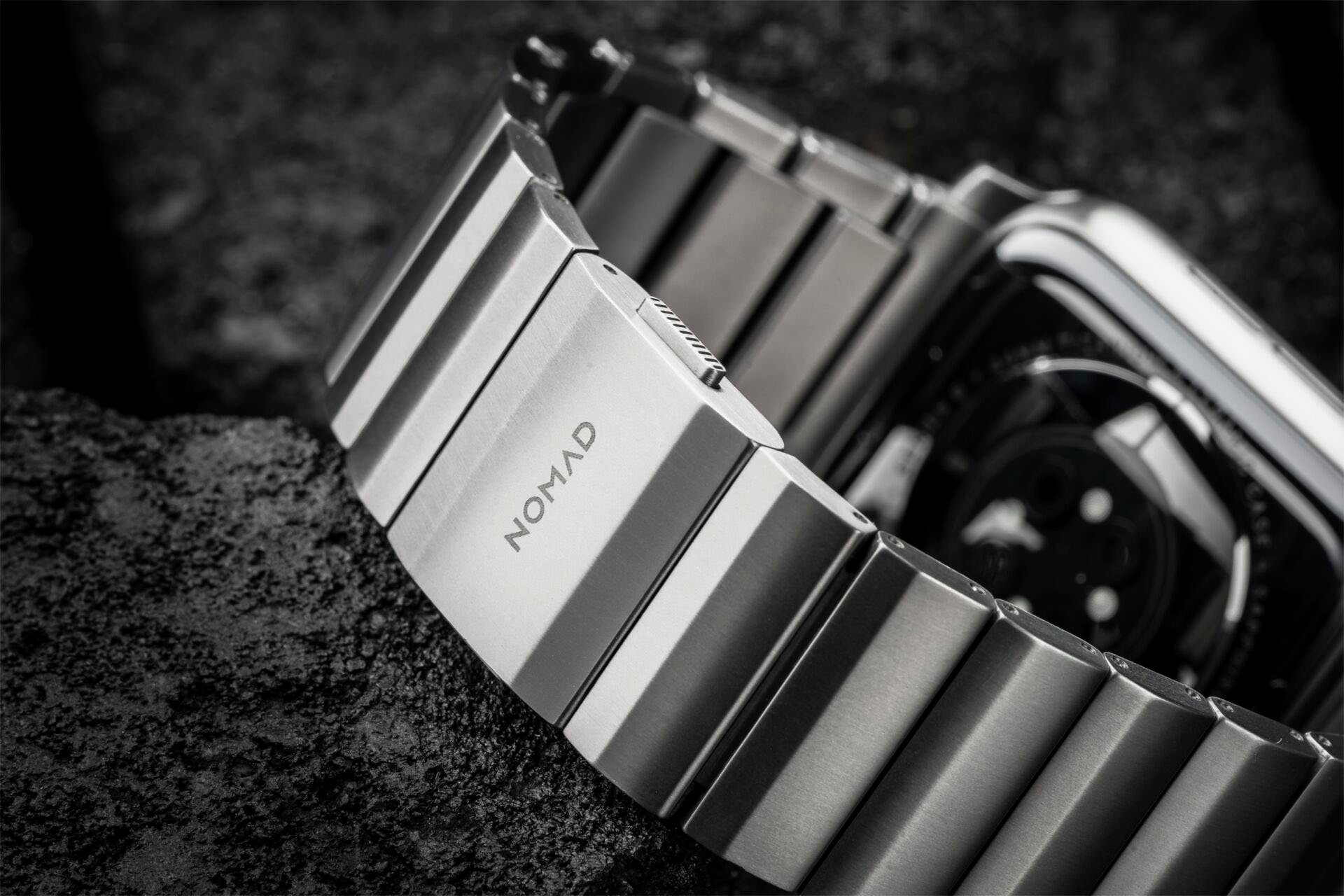 V2 Nomad Smartwatch-Armband Strap Titanium 42/44/45/49mm