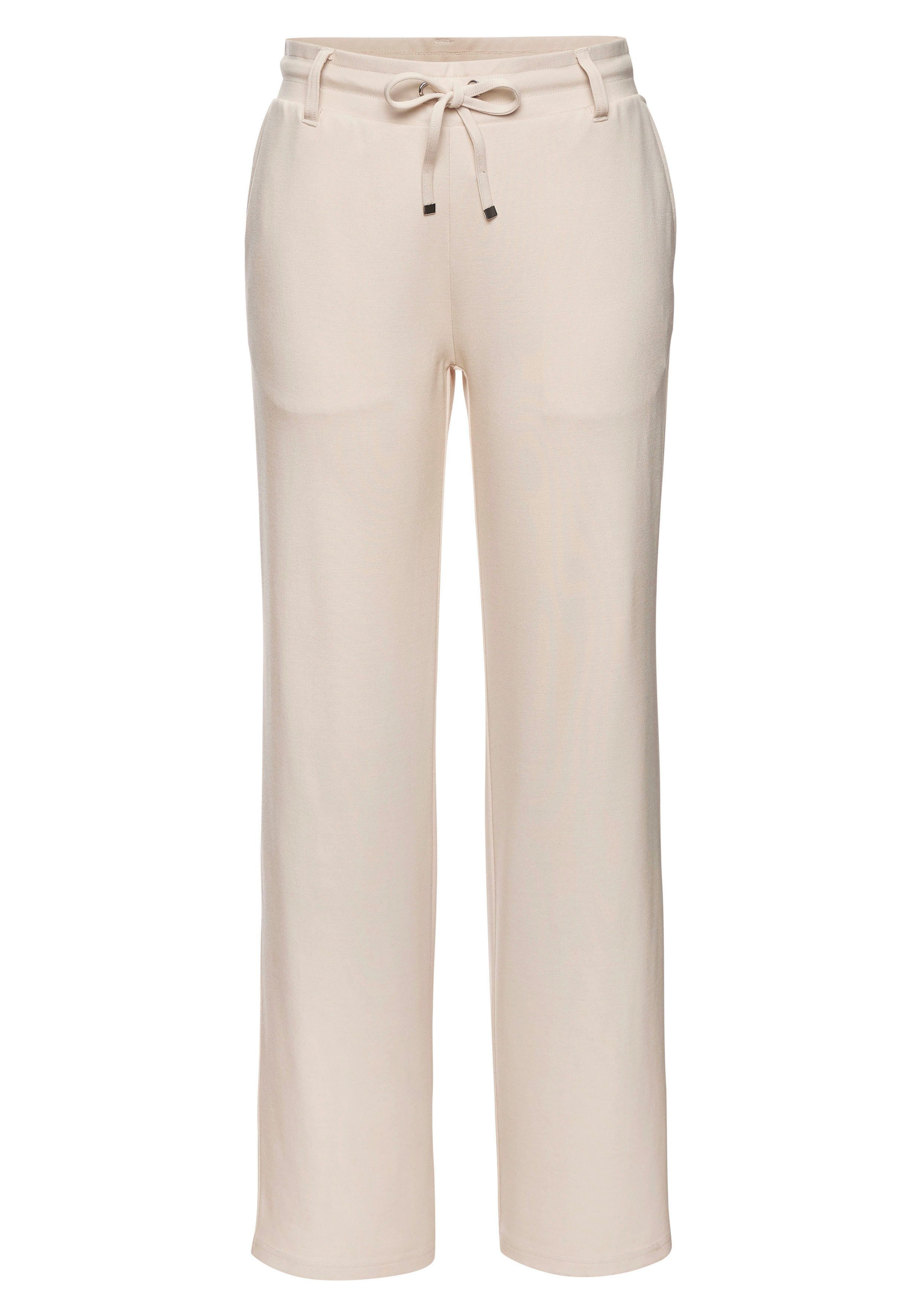 LASCANA Homewearhose in weich fließendem Material, Loungewear. € 39,99