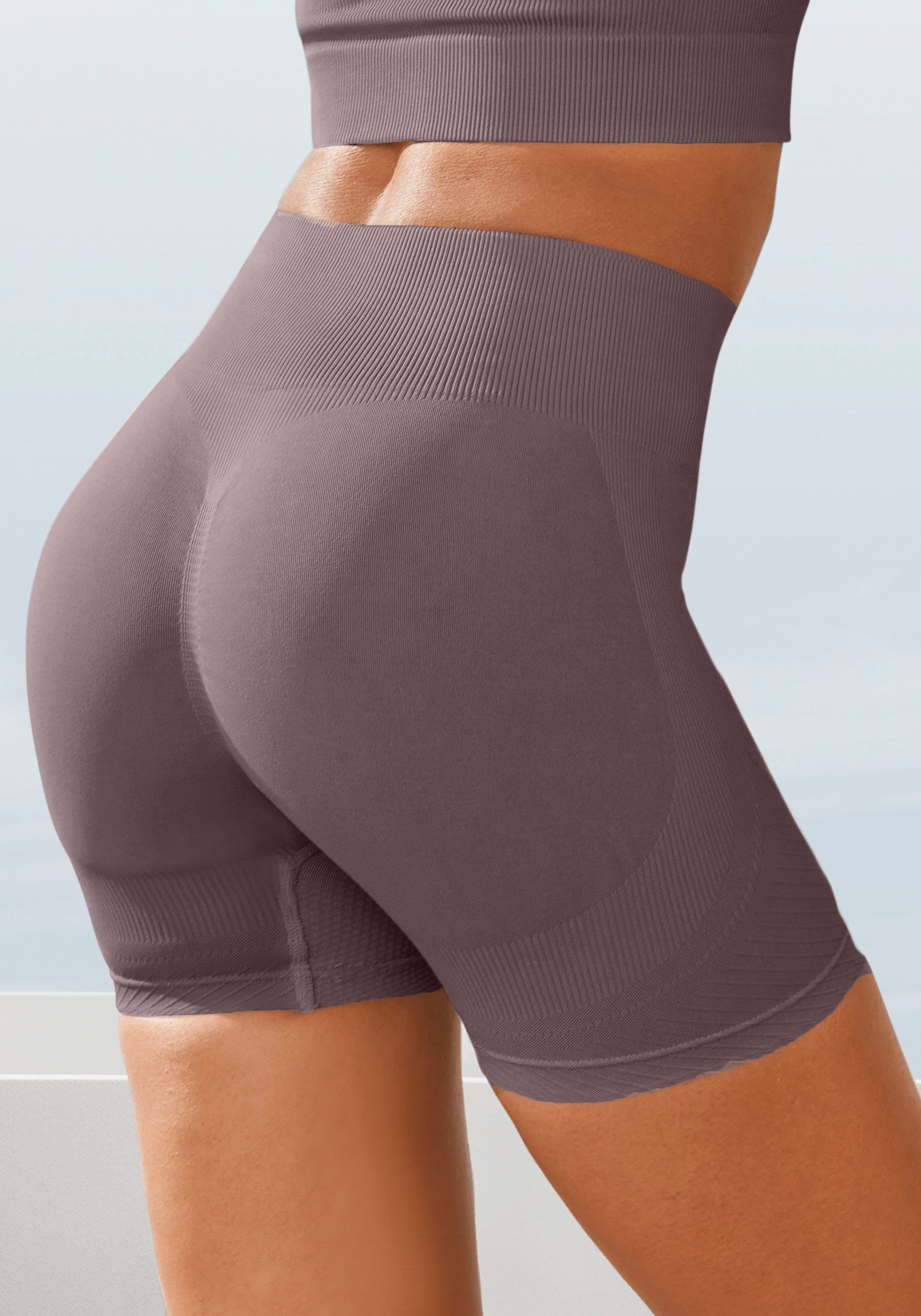 LASCANA Funktionsshorts -Seamless Po Push Up Shorts mit Rippstruktur und Shapingeffekt, Sportshorts