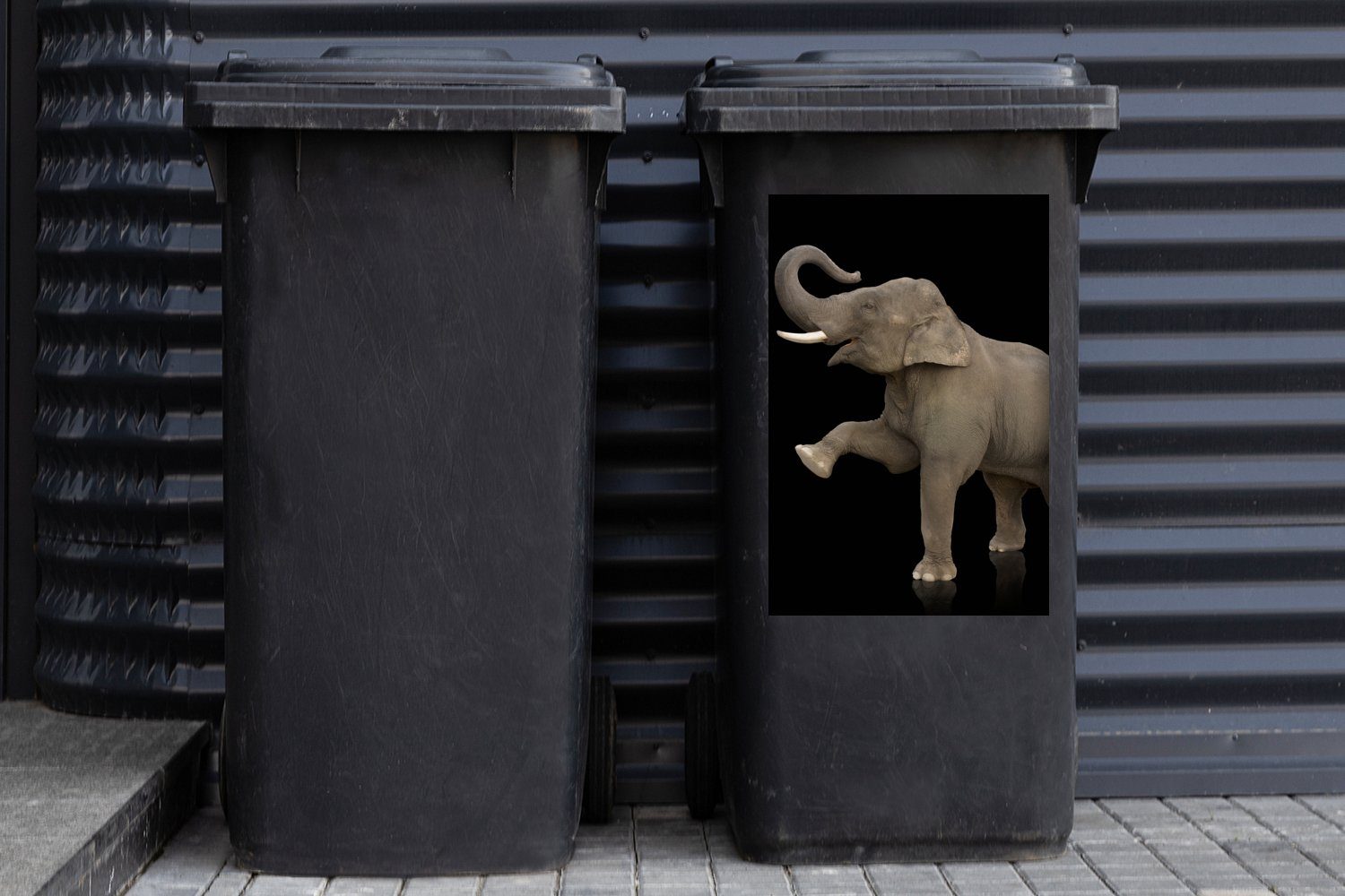 - - Schwarz Elefant Tiere Porträt Abfalbehälter Wandsticker Container, Sticker, Mülleimer-aufkleber, St), (1 MuchoWow Mülltonne, -
