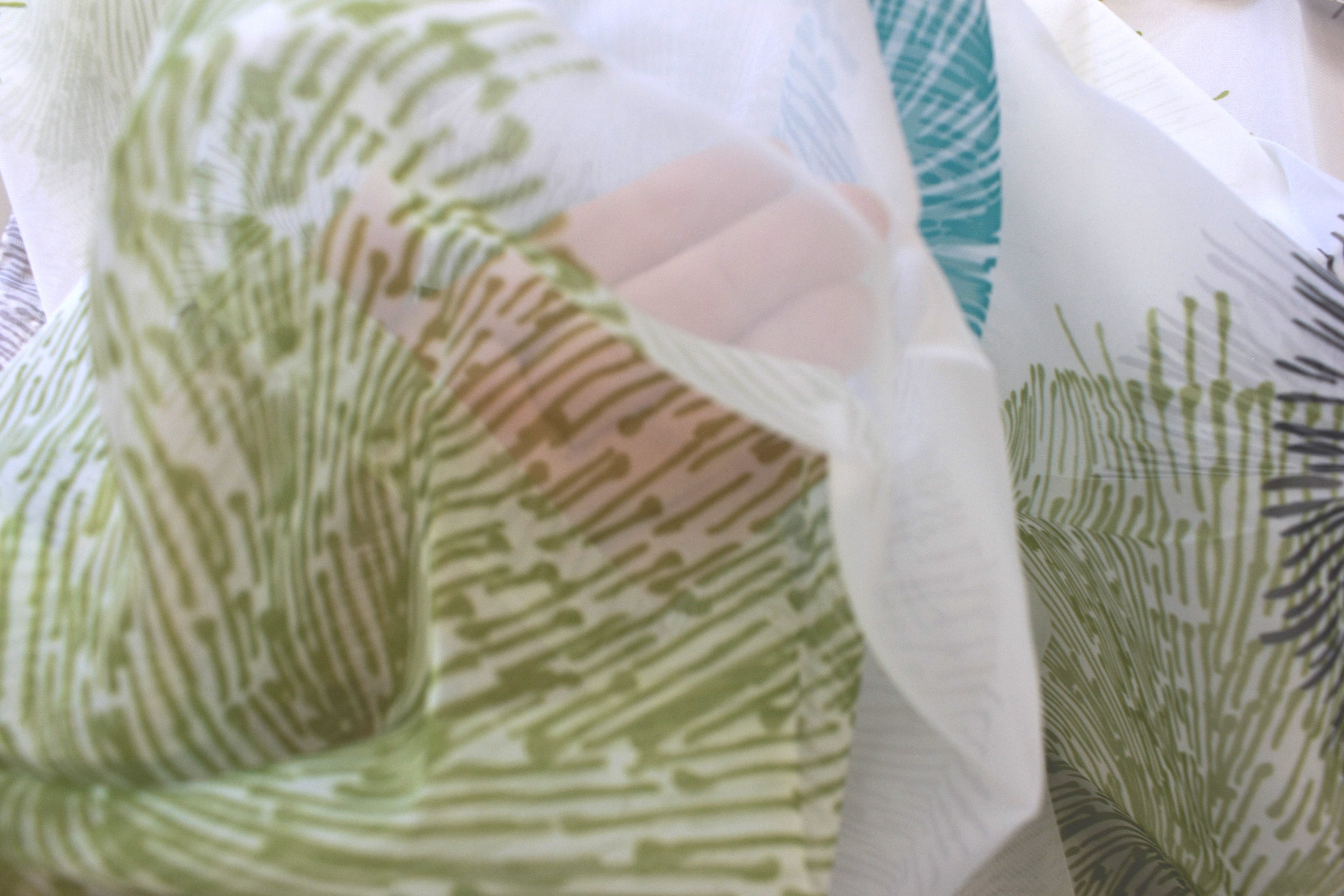HOME WOHNIDEEN Vorhang RAWLINS (1 St), Schlaufen, transparent, Microfaser, Schal aus Voile bedruckt