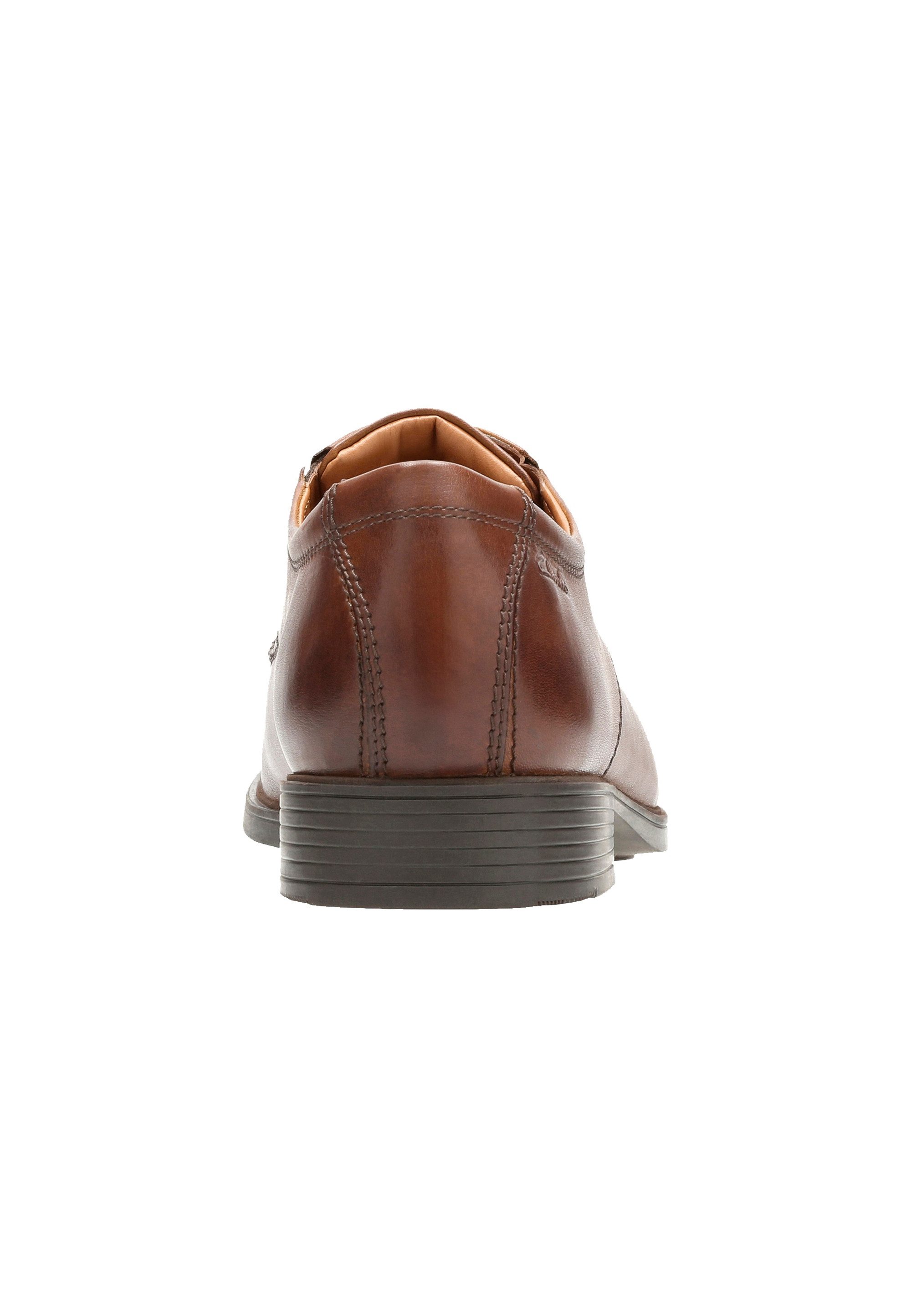 Clarks Tilden Schnürschuh mit innovativem Fußbett