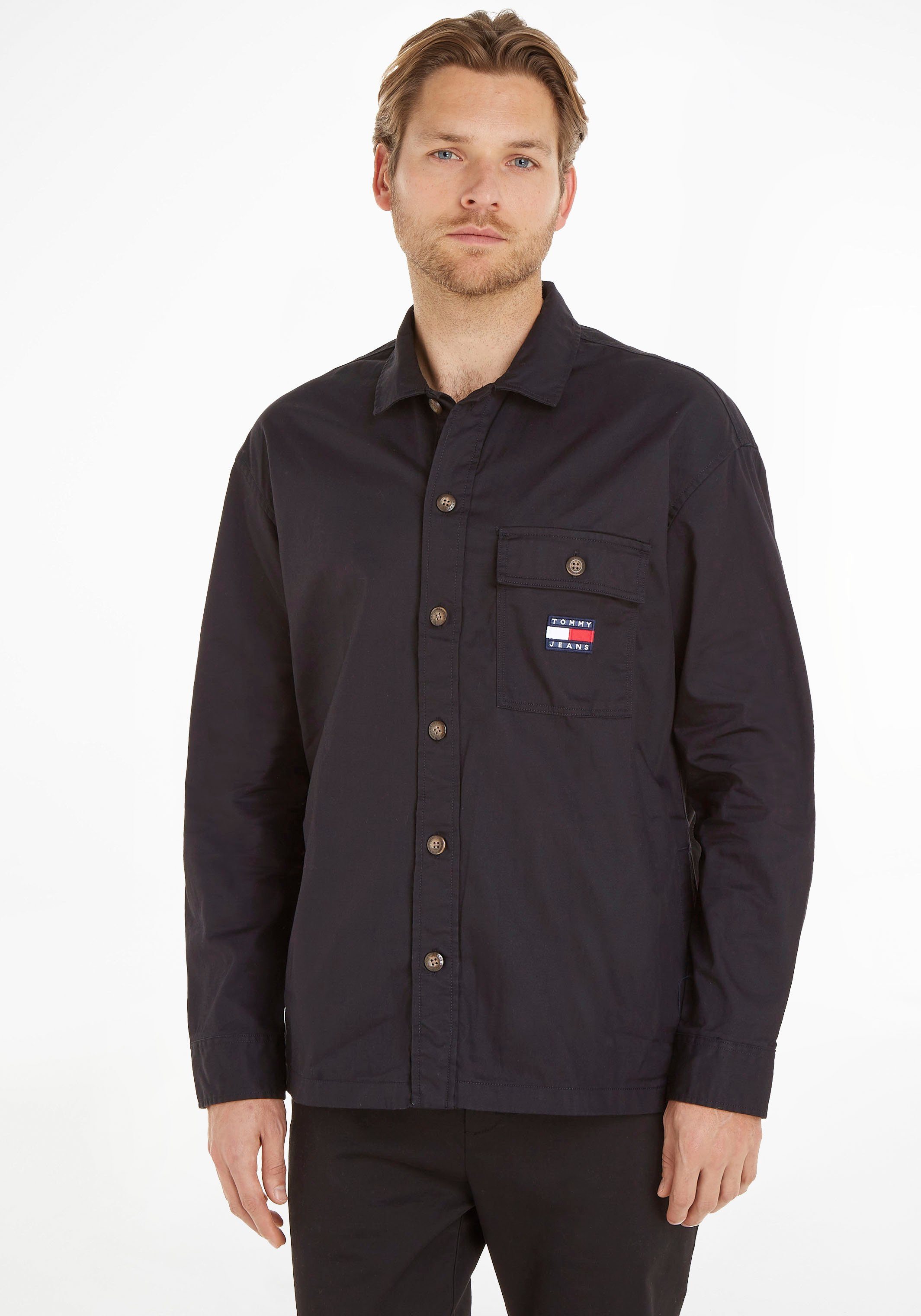 Tommy Jeans Langarmhemd TJM CLASSIC SOLID OVERSHIRT mit Brusttasche
