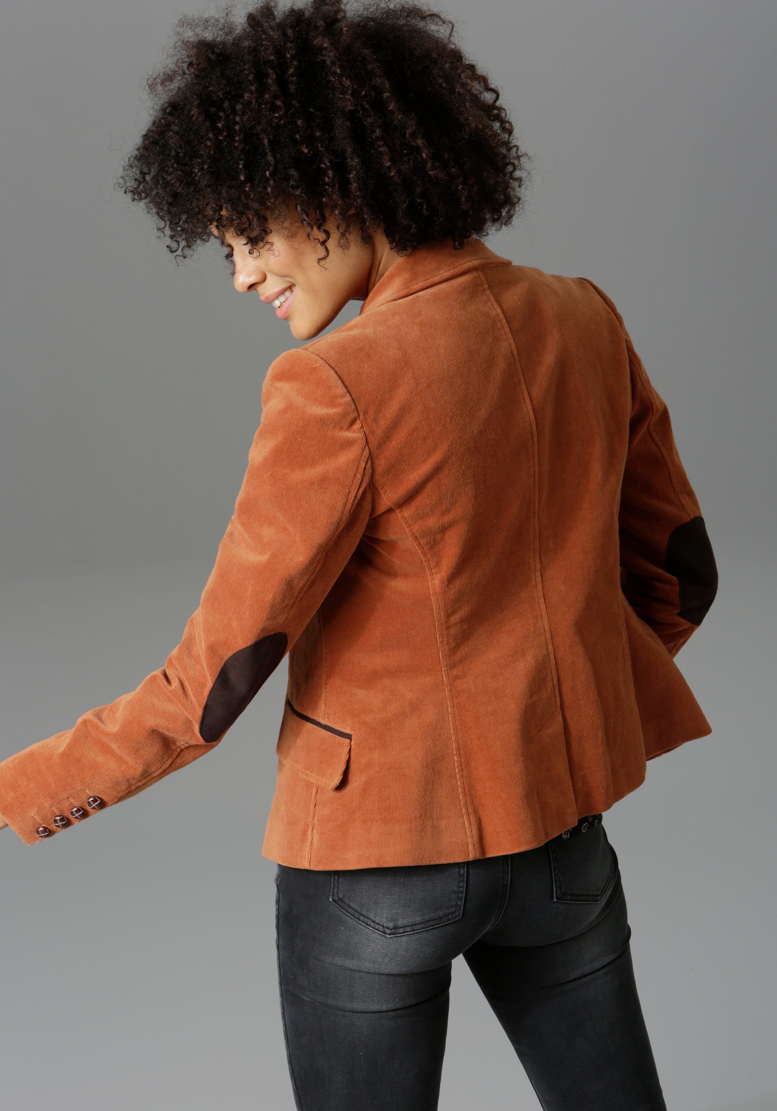 Aniston CASUAL Jackenblazer mit Stoff-Einfassungen und Ärmelpatches günstig online kaufen