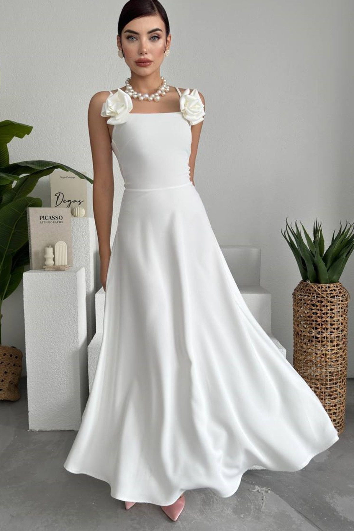 WOMAN VISION Minikleid Weißes Satin-Bandeau-Maxikleid mit Rosenakzenten günstig online kaufen