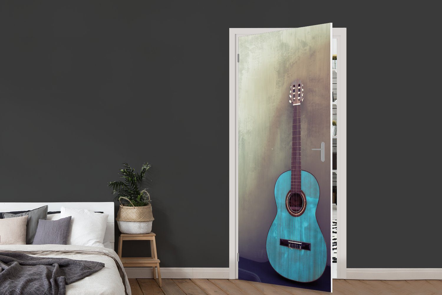 Farbige einem Matt, einer Türaufkleber, Betonwand, bedruckt, Raum Gitarre cm Fototapete MuchoWow in St), 75x205 für Türtapete (1 mit Tür, akustische