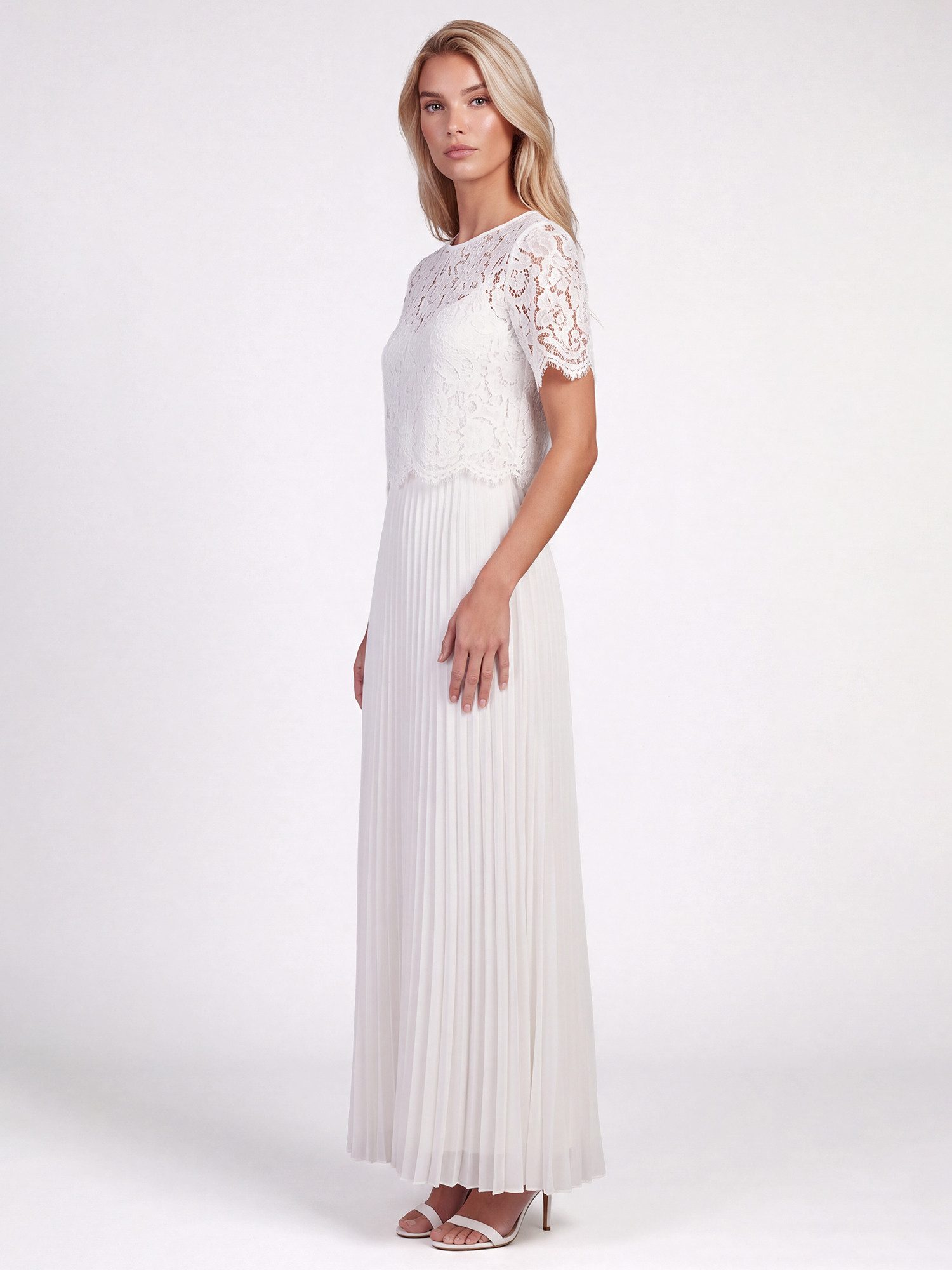 Apart Abendkleid mit Spitzenoberteil und Plisseerock – Bild 3 von 5