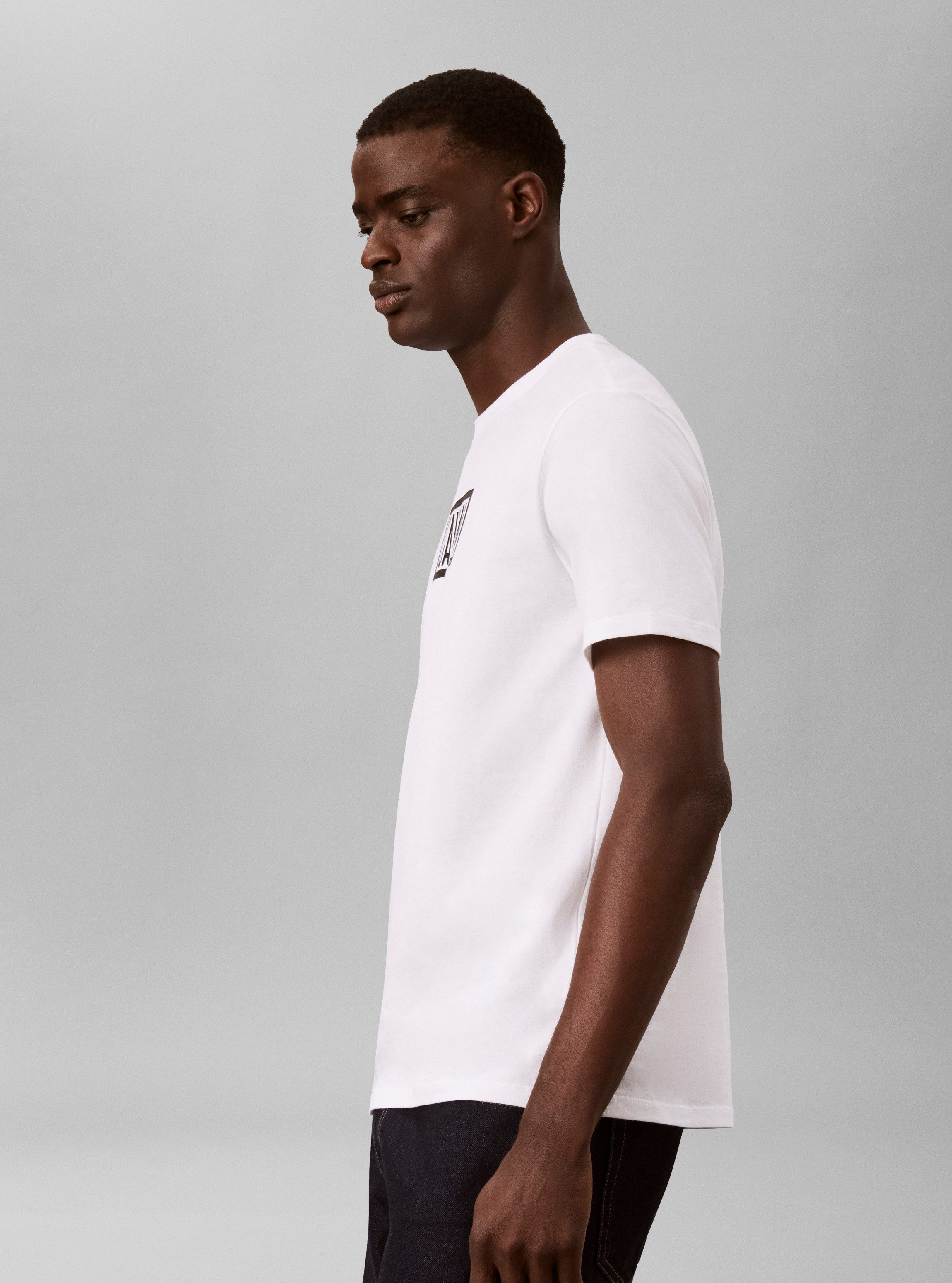 Calvin Klein Jeans T-Shirt BOXED CALVIN GRAPHIC TEE Regular fit, Druck – Bild 4 von 5