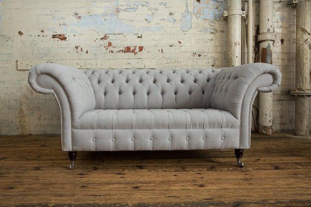 Chesterfield-Sofa Elegantes Sofa im Chesterfield Design in Hellgrau/Silber-Braun