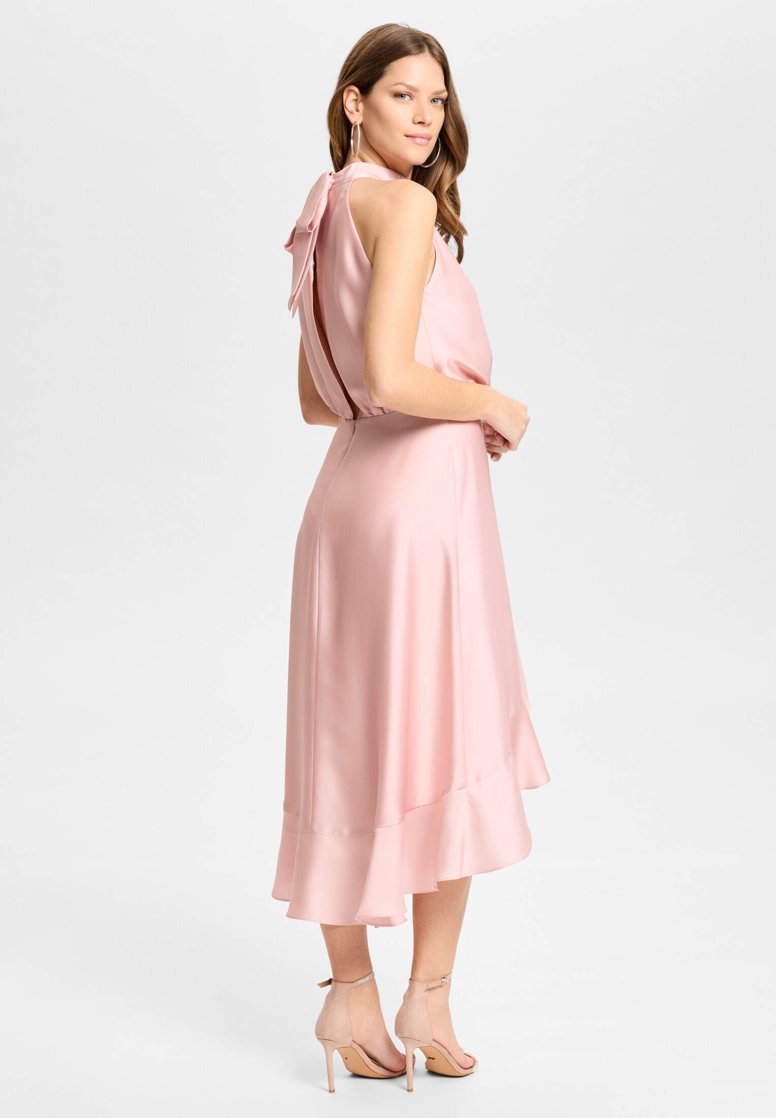 SWING Cocktailkleid - Cocktailkleid aus Satin mit Volant Taillierte Passform mit fließendem Rockteil