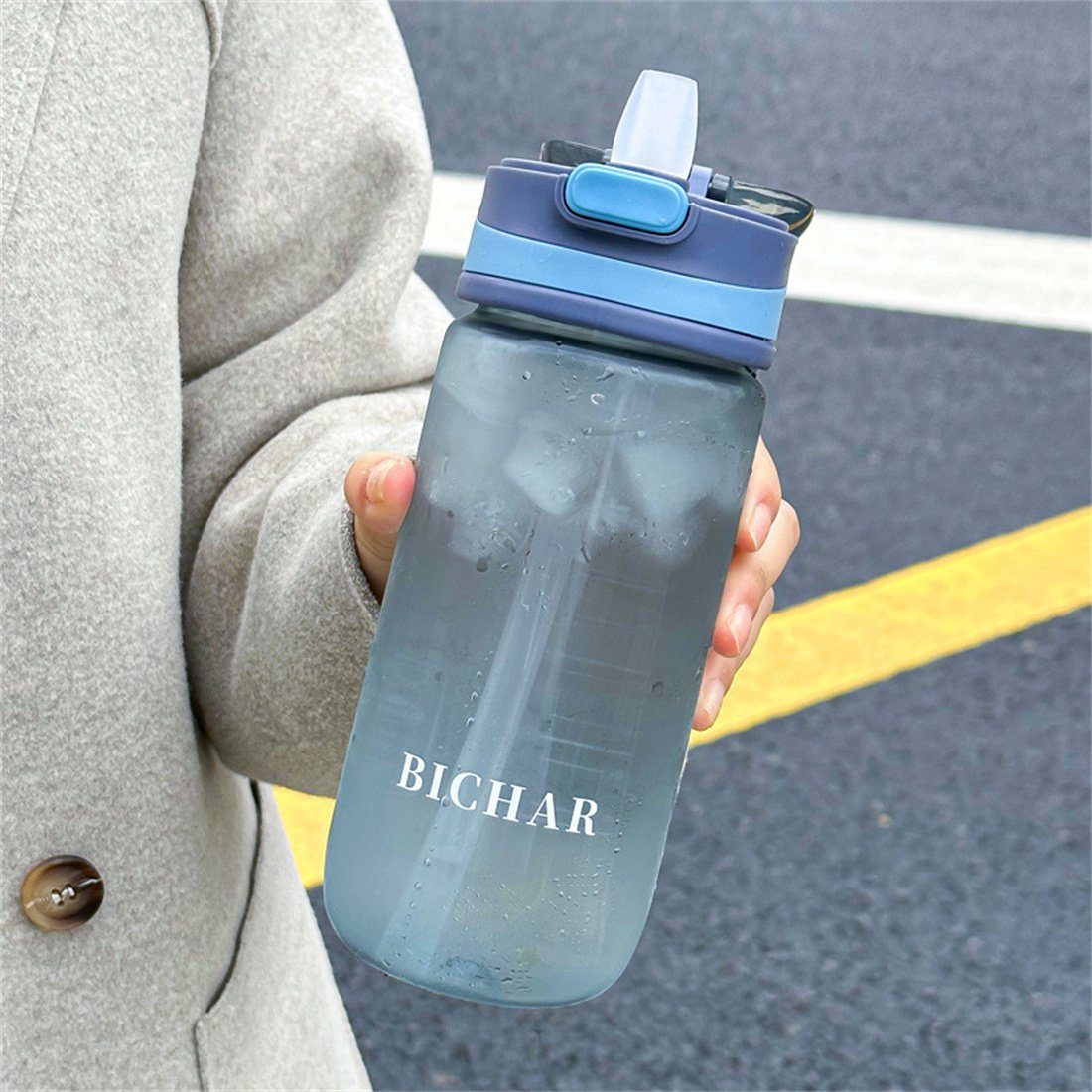 DÖRÖY Trinkflasche Tragbarer Becher, Skala, Sportwasserflasche blau 650ml Strohhalmbecher mit