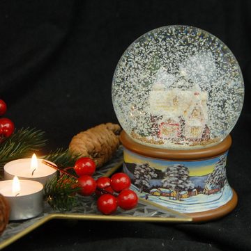 MINIUM-Collection Schneekugel Zuckerbäckerhaus auf Sockel Winterlandschaft braun mit Spieluhr 10 cm
